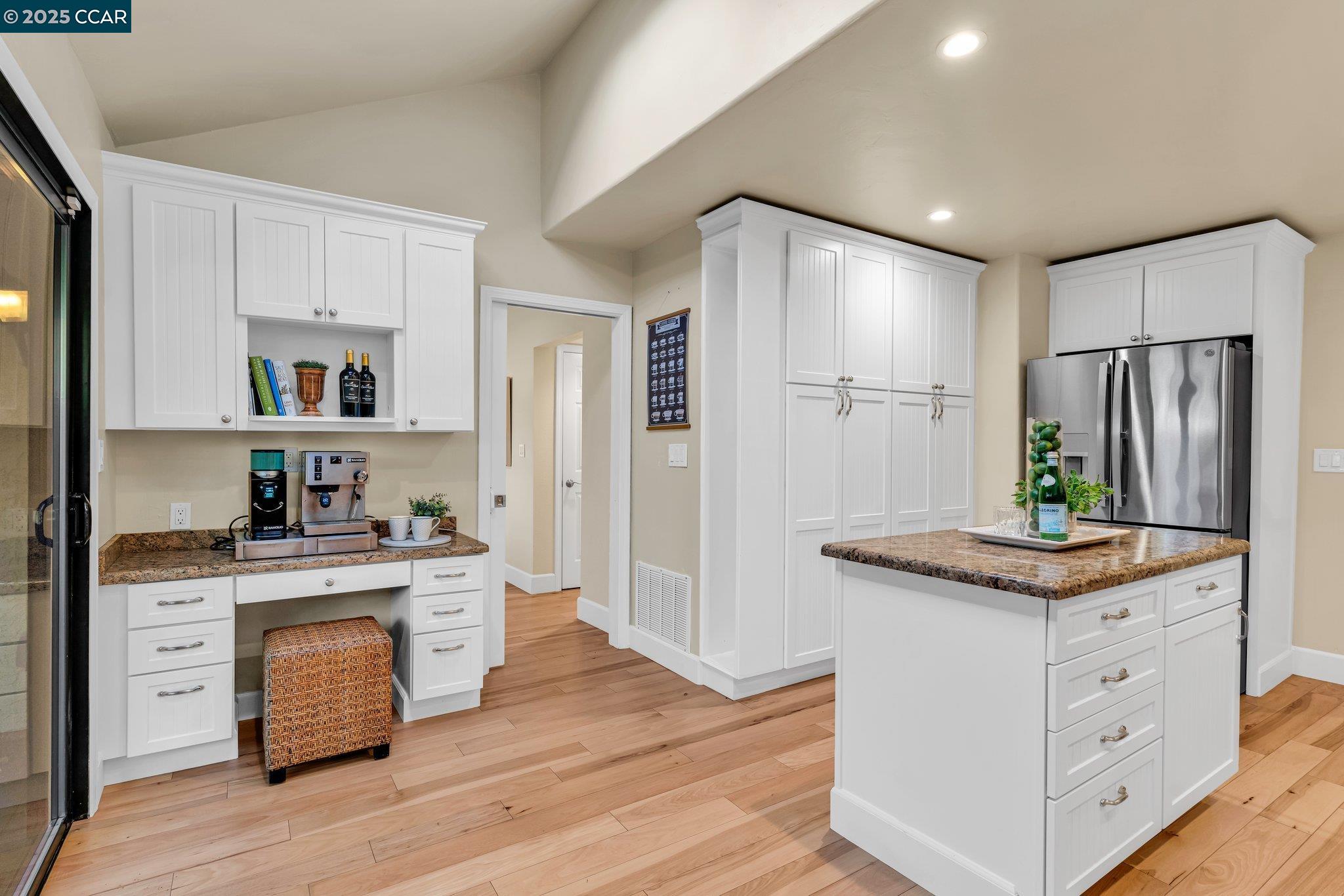 Photo #4: 41081989 Listing 