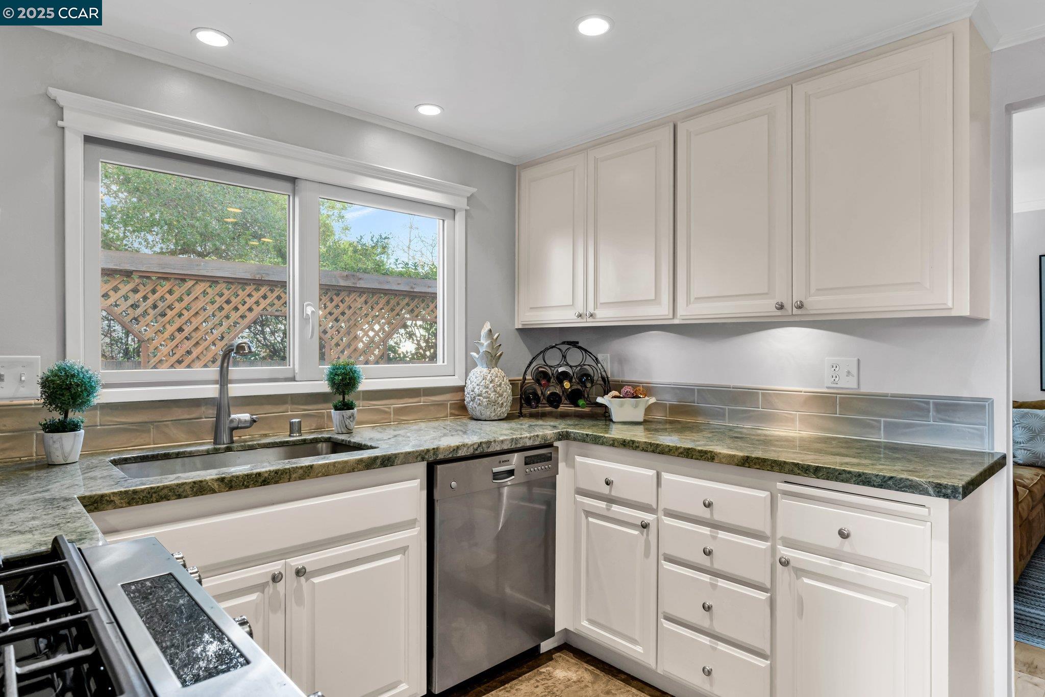 Photo #4: 41081991 Listing 
