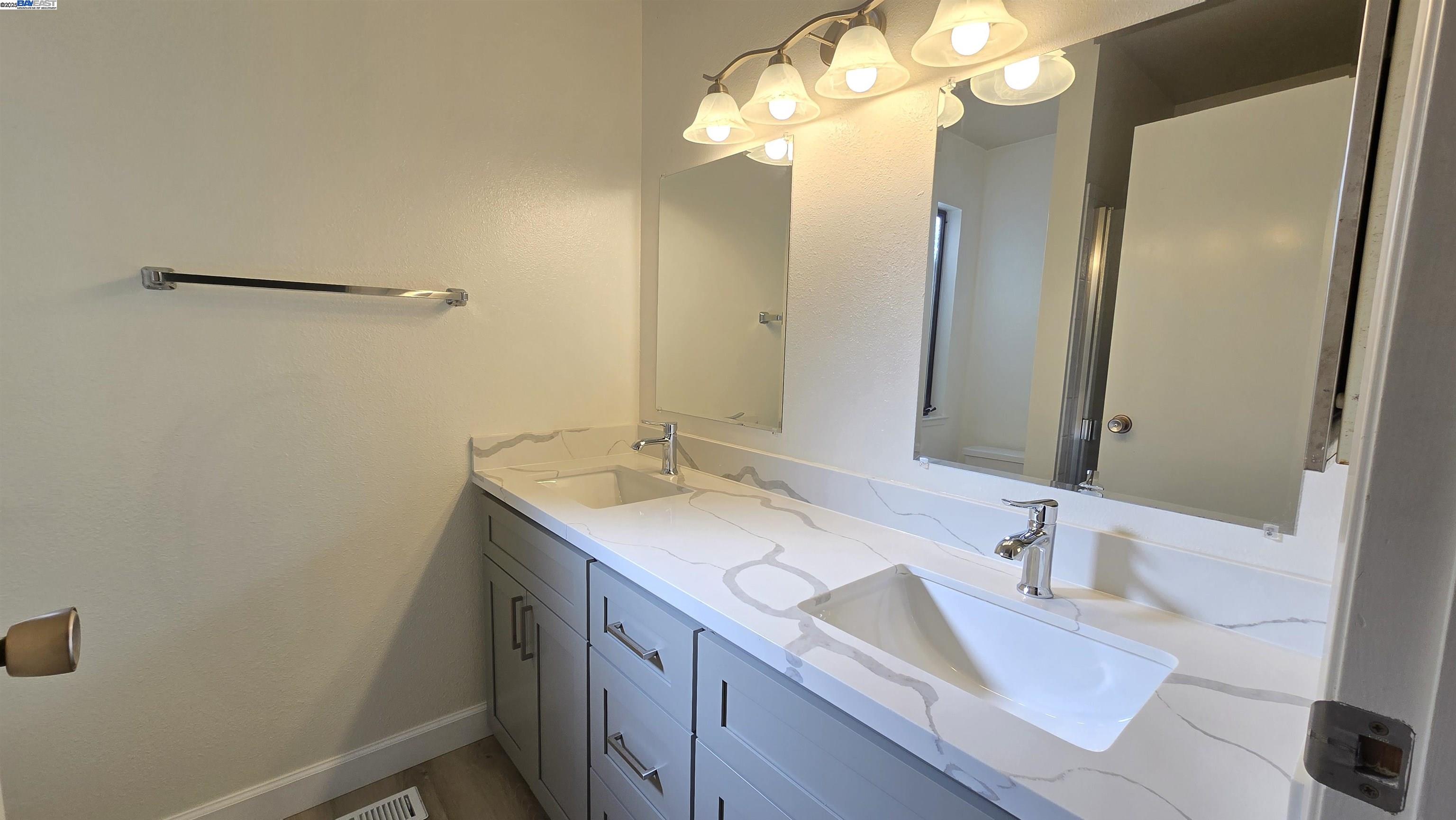 6263 Joaquin Murieta Ave # A, Newark, California 94560, 3 Bedrooms Bedrooms, 5 Rooms Rooms,2 BathroomsBathrooms,Residential,For Sale,6263 Joaquin Murieta Ave # A,41081995