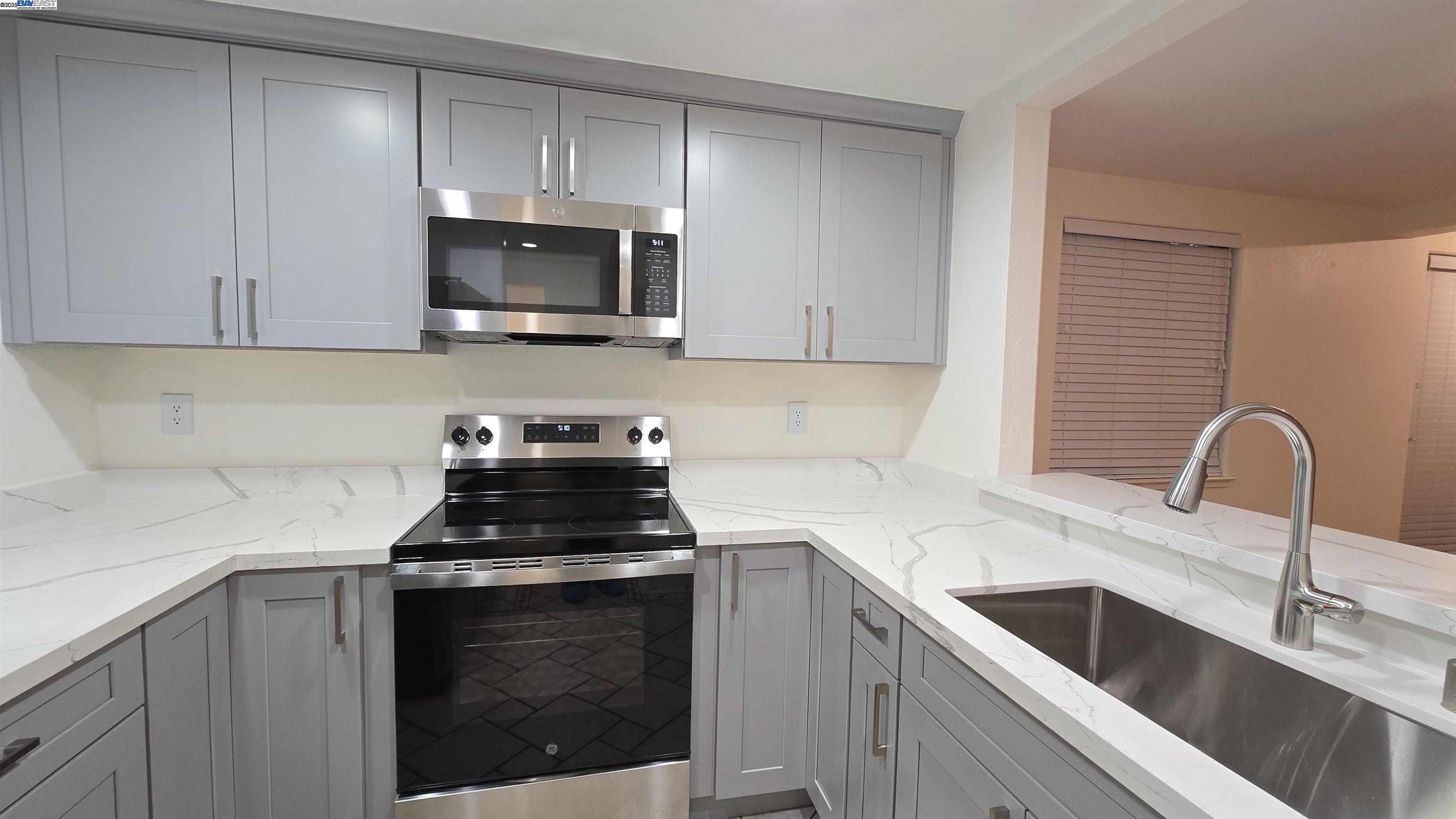 6263 Joaquin Murieta Ave # A, Newark, California 94560, 3 Bedrooms Bedrooms, 5 Rooms Rooms,2 BathroomsBathrooms,Residential,For Sale,6263 Joaquin Murieta Ave # A,41081995