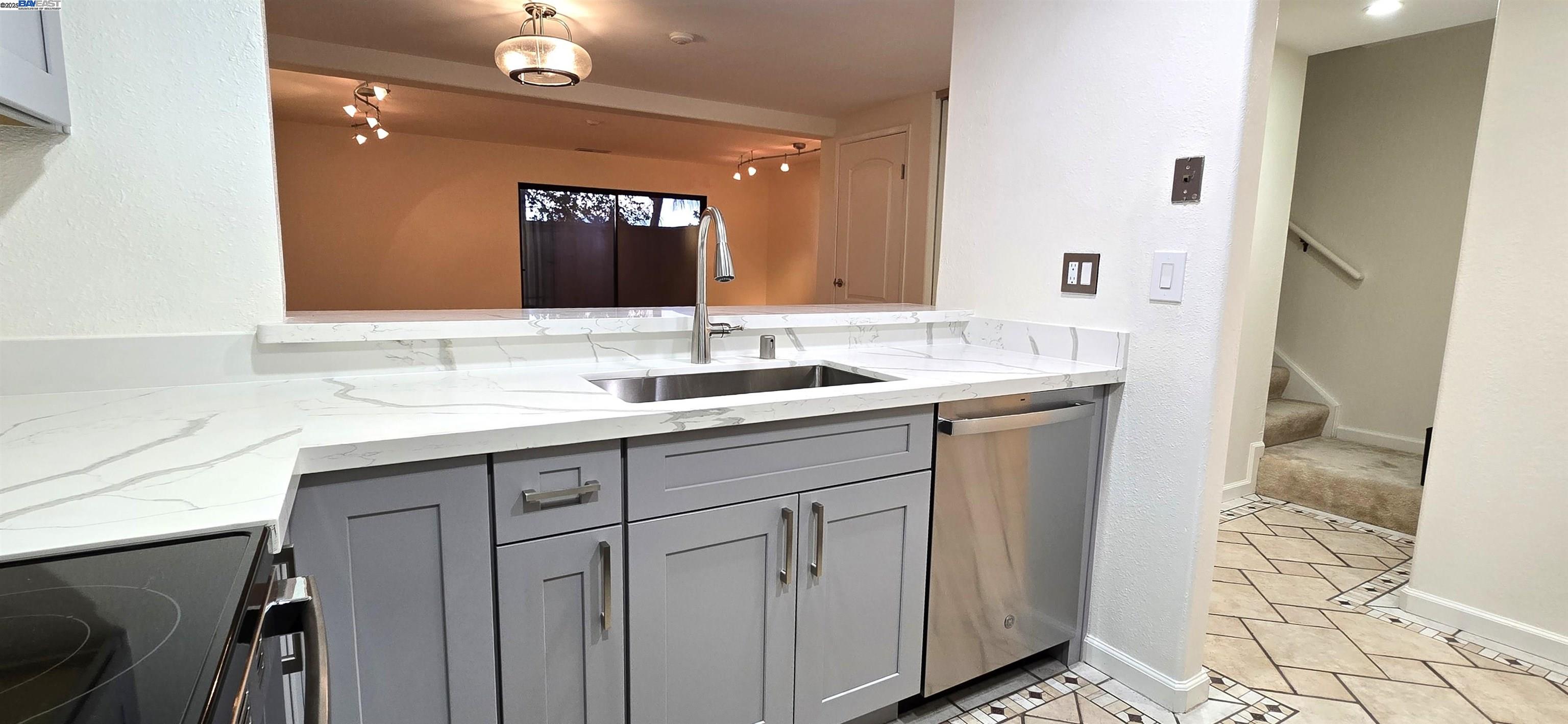 6263 Joaquin Murieta Ave # A, Newark, California 94560, 3 Bedrooms Bedrooms, 5 Rooms Rooms,2 BathroomsBathrooms,Residential,For Sale,6263 Joaquin Murieta Ave # A,41081995