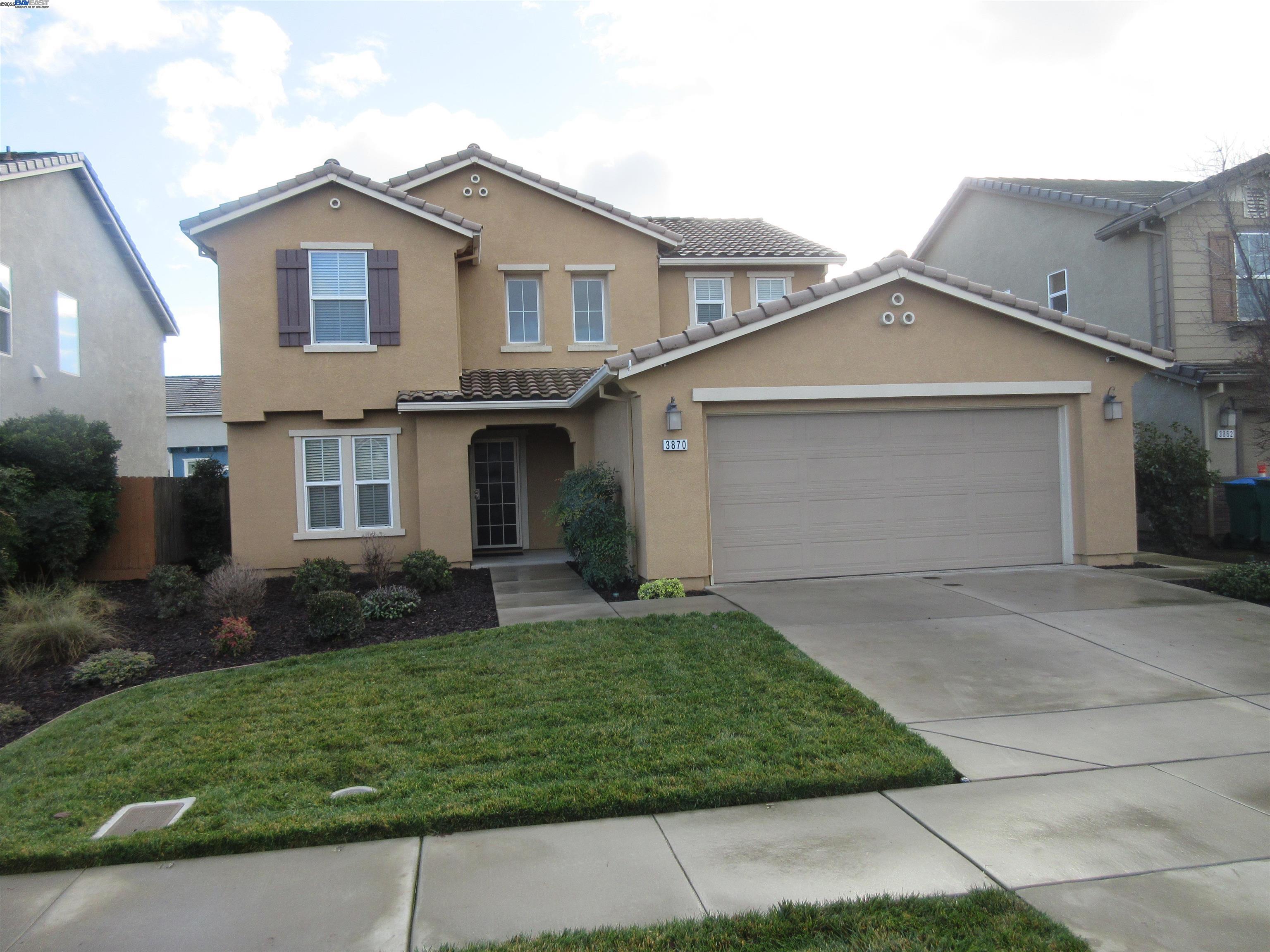 Detail Gallery Image 1 of 20 For 3870 Trieste Cir, Stockton,  CA 95205 - 4 Beds | 2/1 Baths