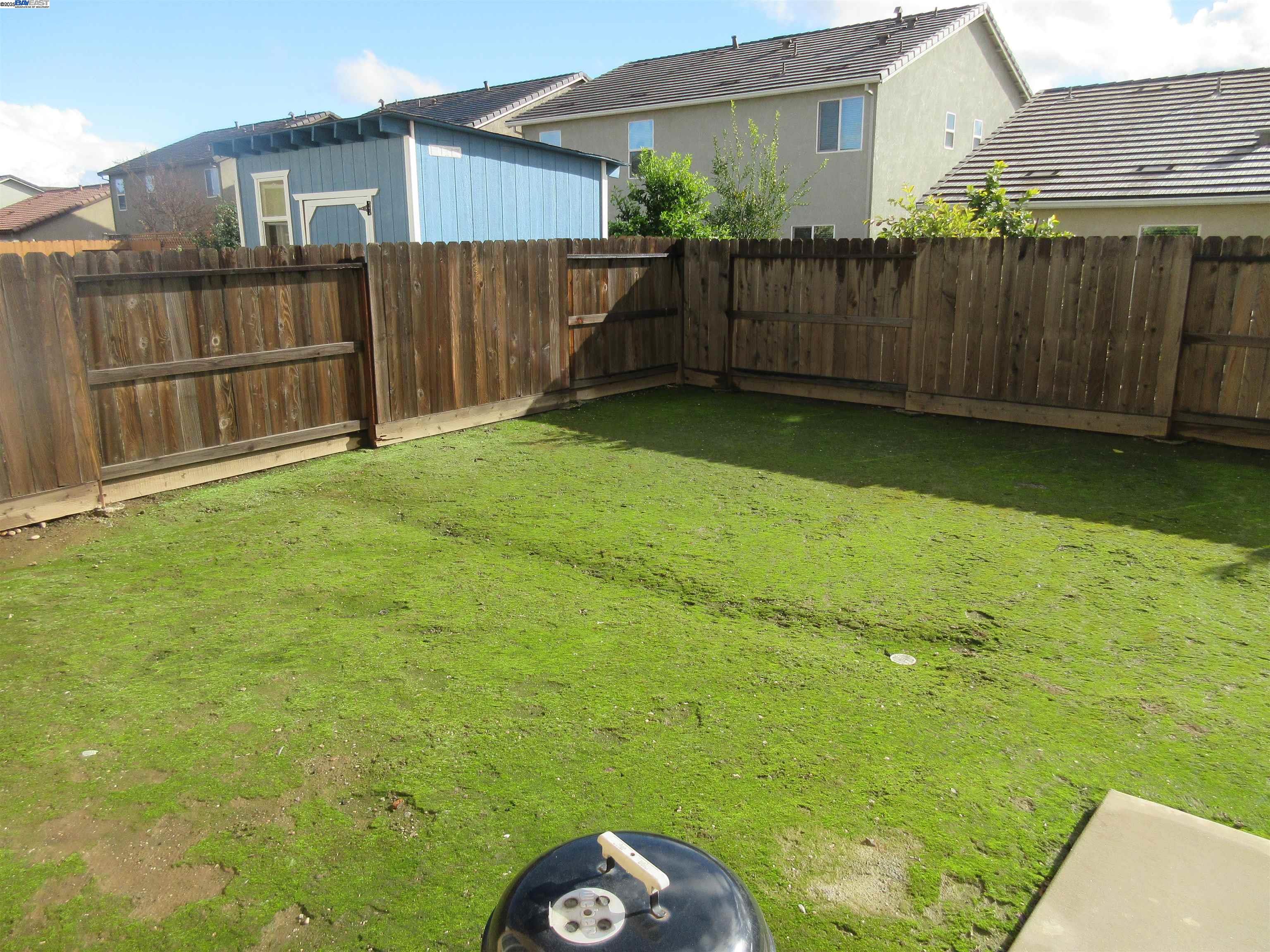 Detail Gallery Image 18 of 20 For 3870 Trieste Cir, Stockton,  CA 95205 - 4 Beds | 2/1 Baths