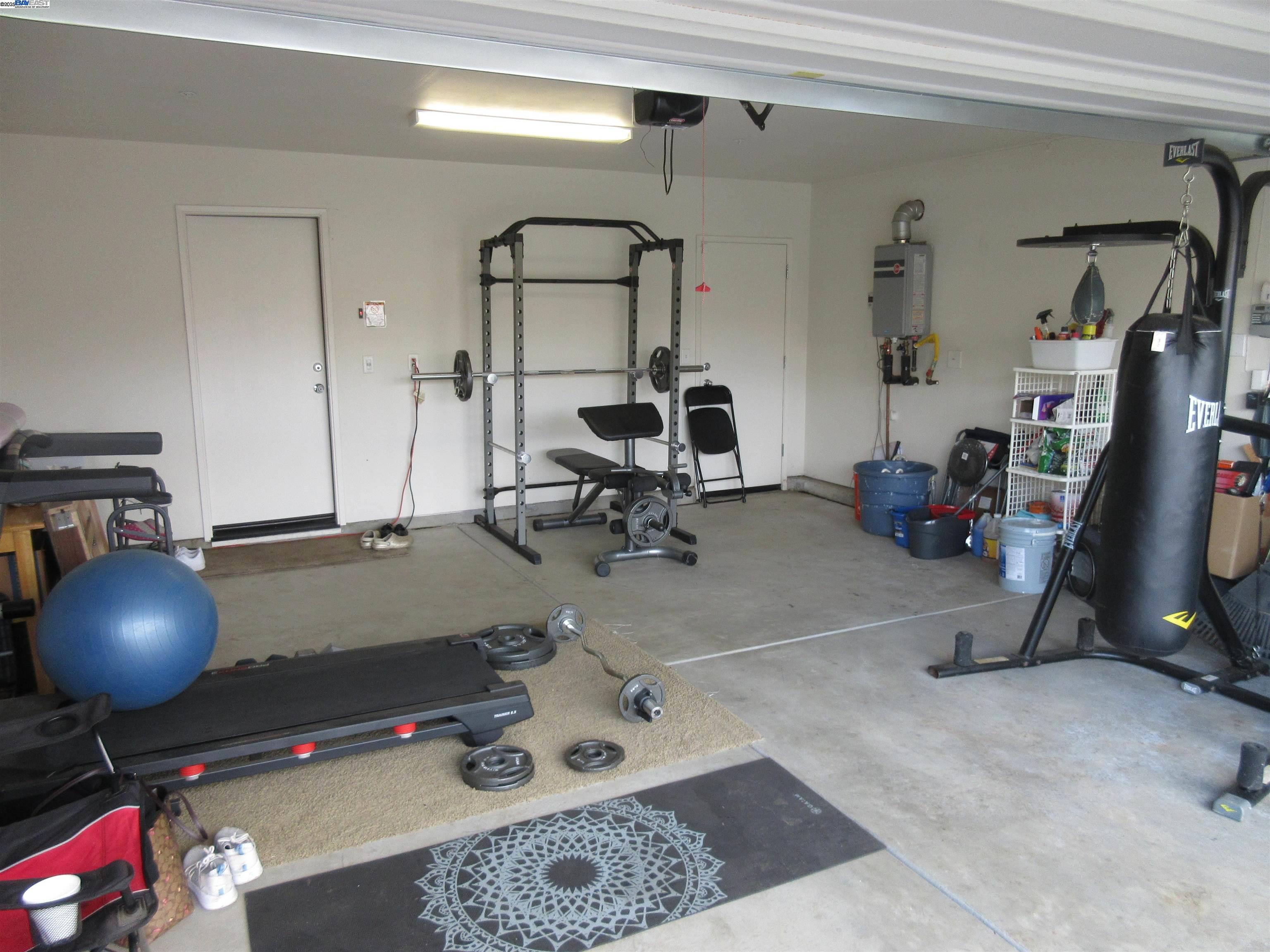 Detail Gallery Image 20 of 20 For 3870 Trieste Cir, Stockton,  CA 95205 - 4 Beds | 2/1 Baths