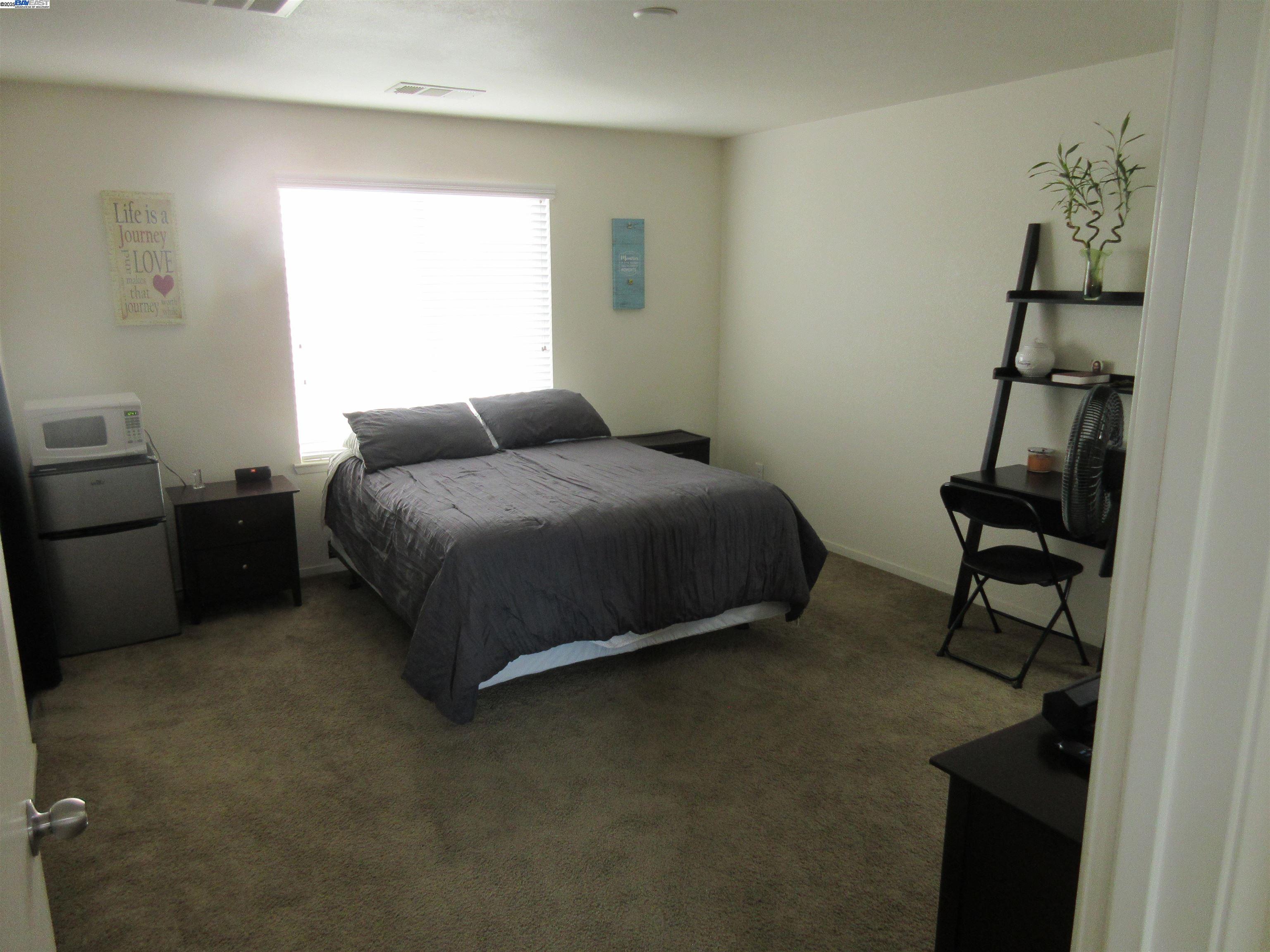 Detail Gallery Image 10 of 20 For 3870 Trieste Cir, Stockton,  CA 95205 - 4 Beds | 2/1 Baths