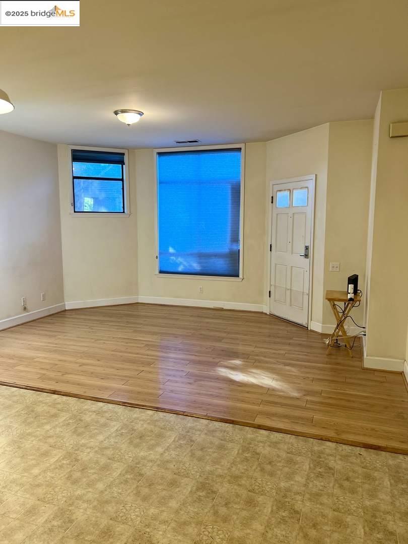 Photo #5: 41082018 Listing 