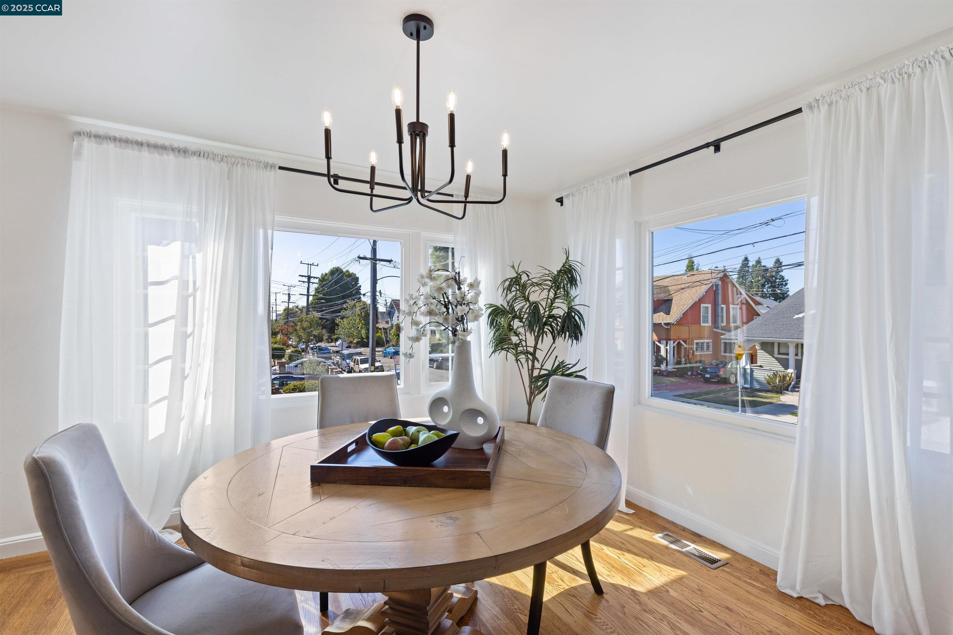 Photo #6: 41082027 Listing 