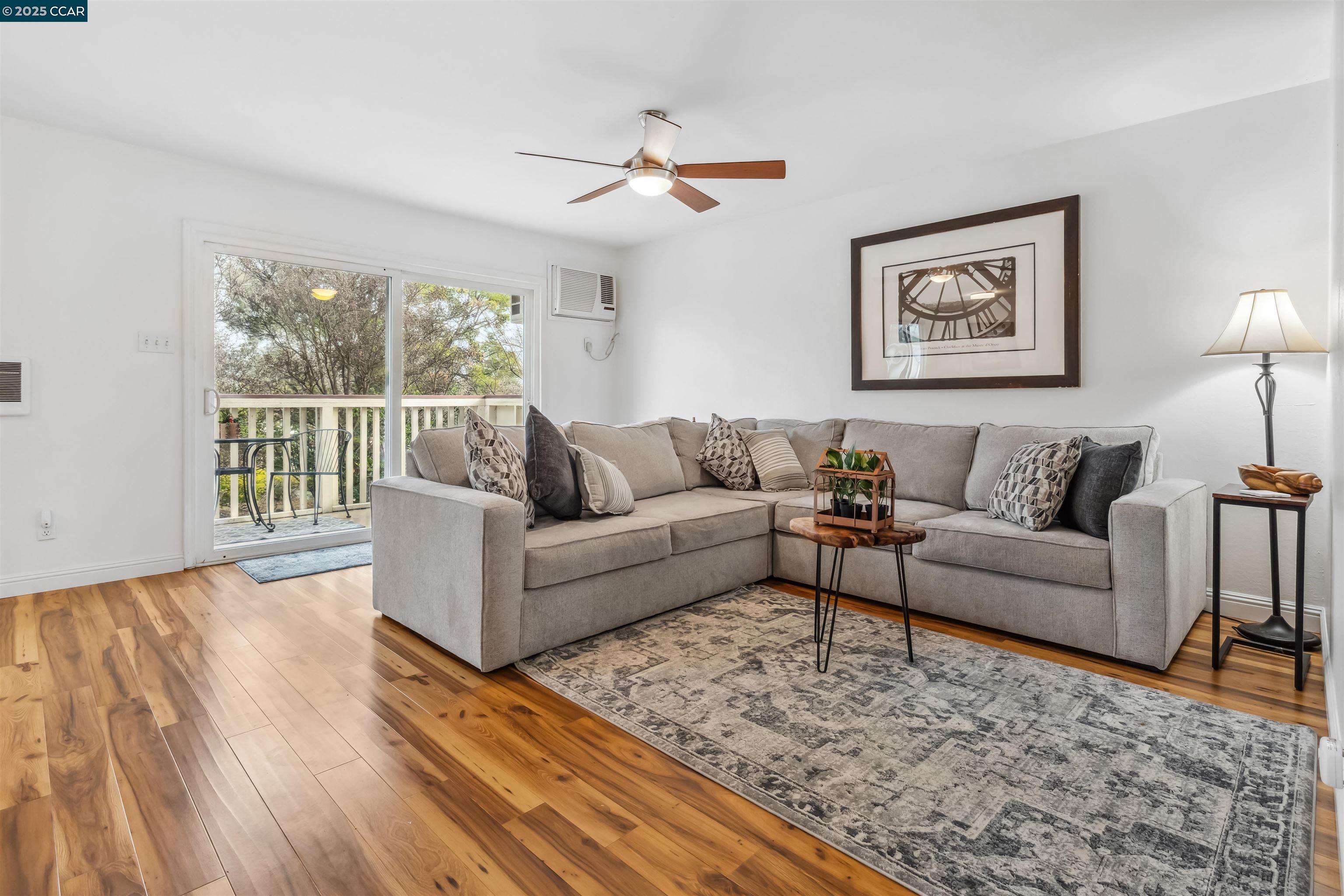 Photo #2: 41082033 Listing 