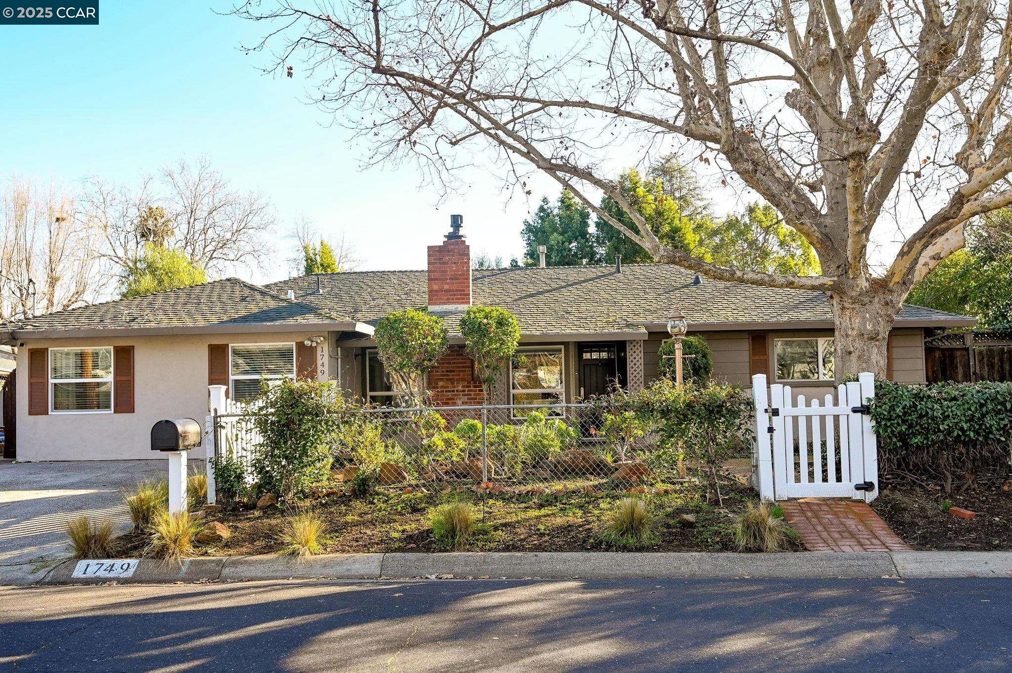 Detail Gallery Image 1 of 1 For 1749 Ruth Dr, Pleasant Hill,  CA 94523 - 4 Beds | 3 Baths