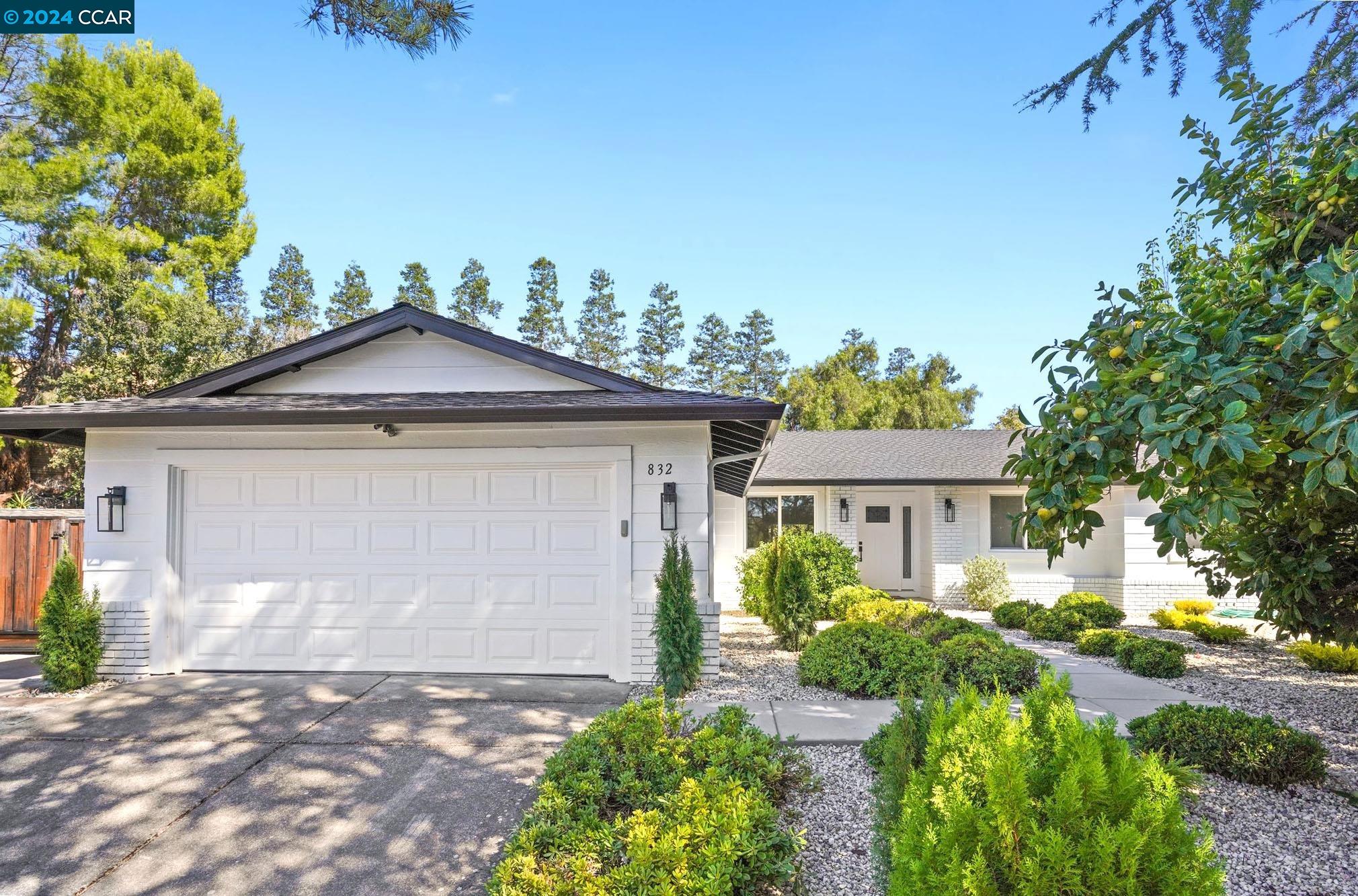 Detail Gallery Image 1 of 1 For 832 Savignon Ct, Clayton,  CA 94517 - 4 Beds | 2/1 Baths