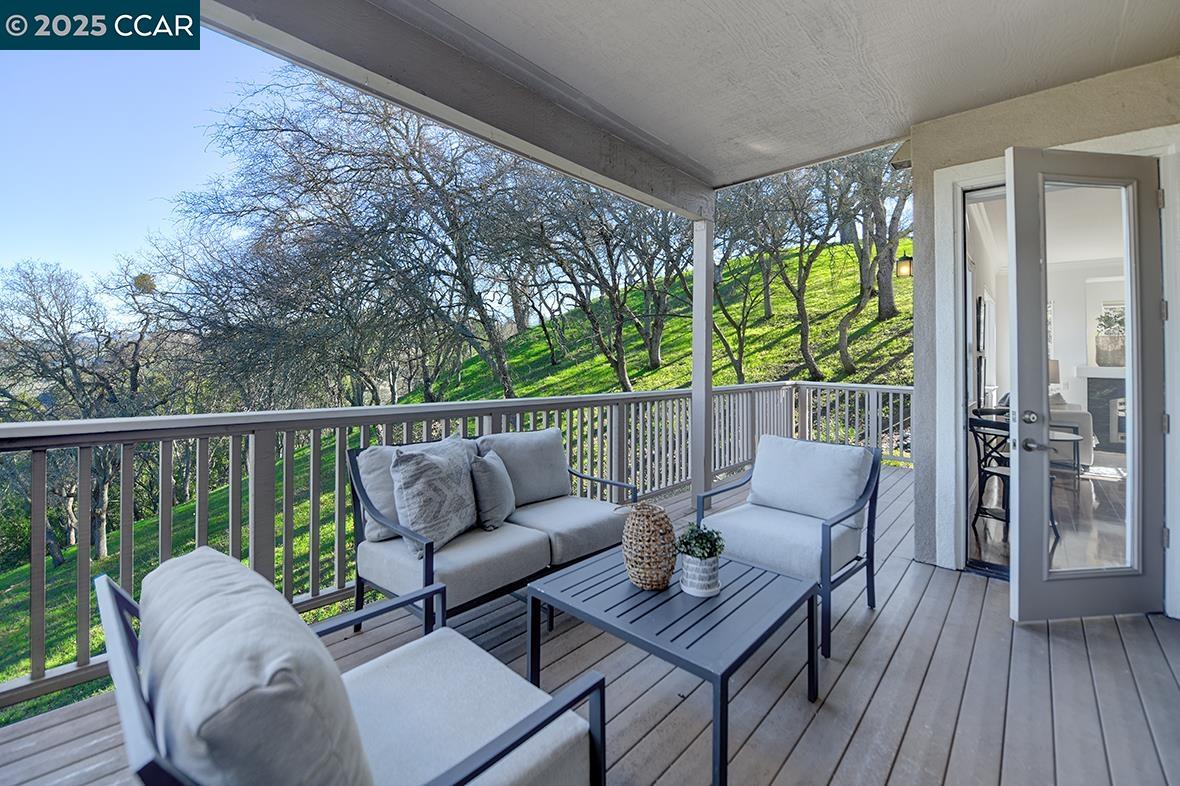 This home is blessed by a wealth of natural beauty with expansive panoramic views from the large picture windows and generous size deck that nicely blends the inside and outside living areas. The home is immaculate with a beautifully remodeled kitchen The home has a perfect balance of interior beauty and expansive vistas views.