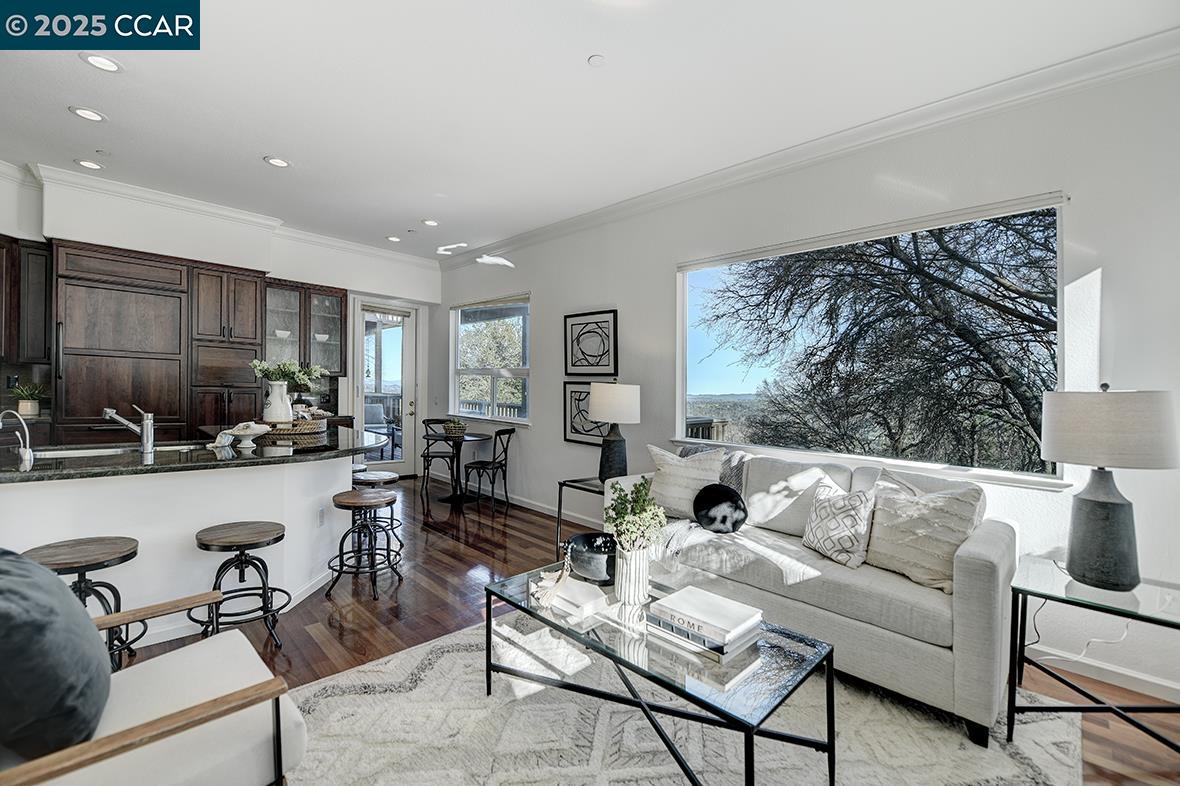 Photo #2: 41082052 Listing 
