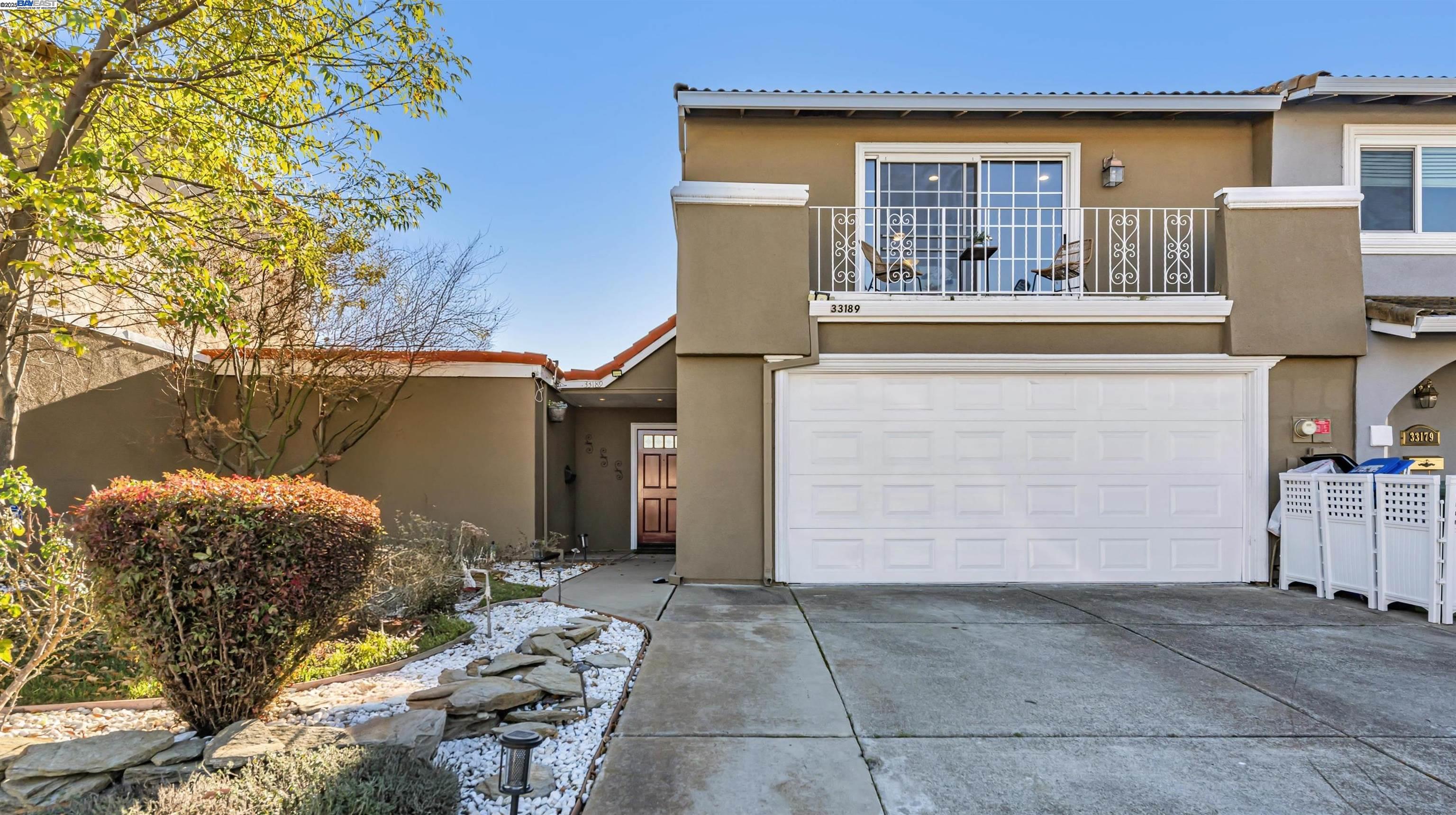 Detail Gallery Image 1 of 1 For 33189 Lake Oneida St, Fremont,  CA 94555 - 3 Beds | 2 Baths