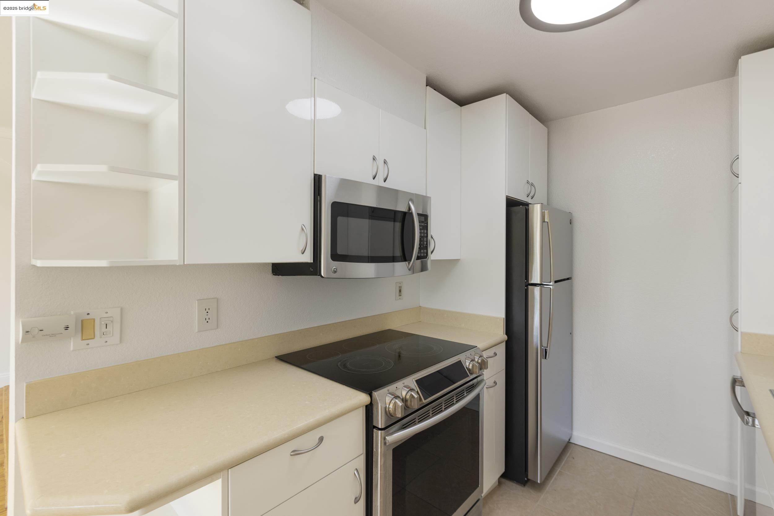 Detail Gallery Image 13 of 53 For 154 Shoreline Court, Richmond,  CA 94804-4589 - 1 Beds | 1 Baths