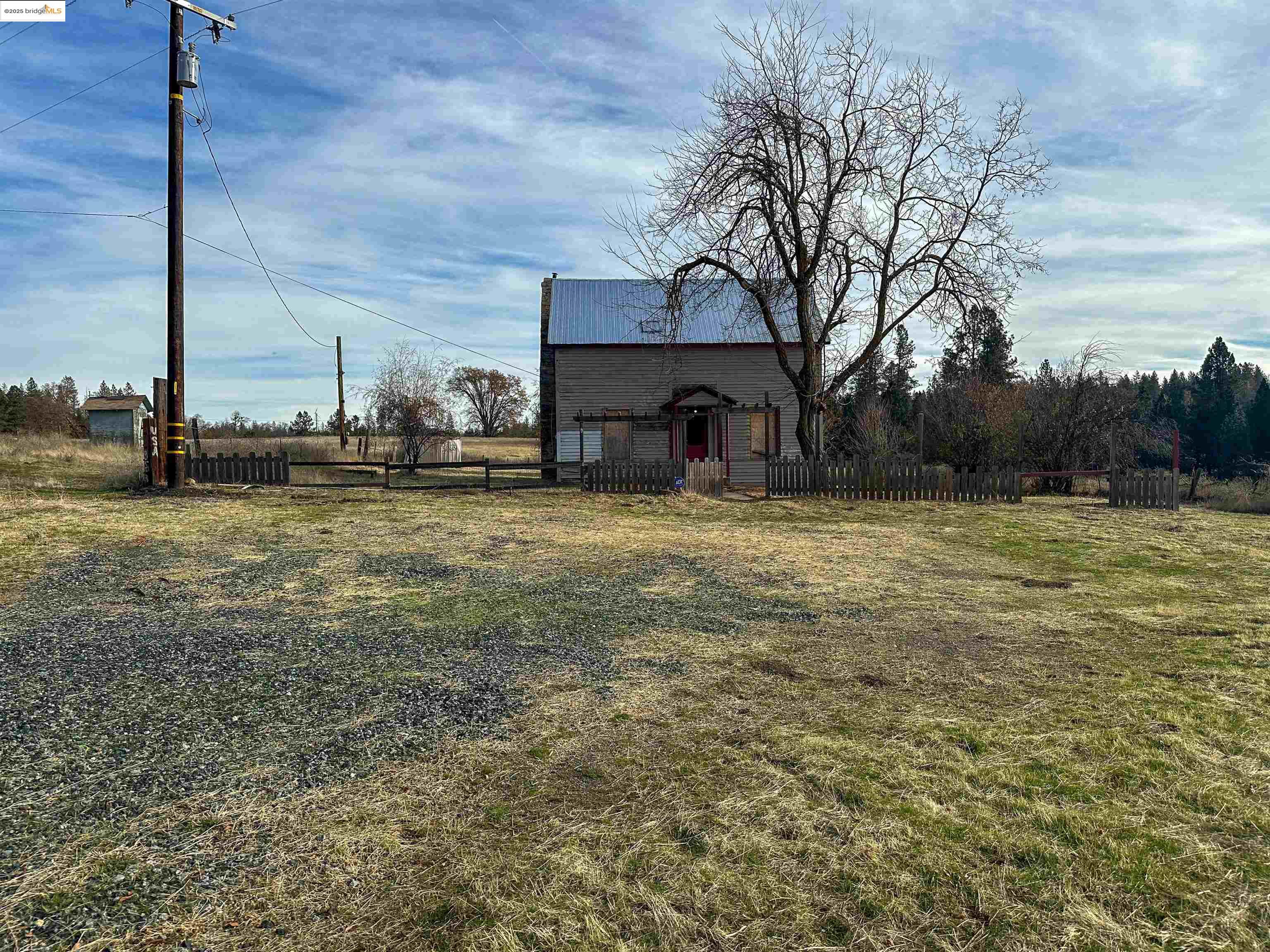 Detail Gallery Image 1 of 1 For 6464 Greeley Hill Rd, Coulterville,  CA 95311 - 5 Beds | 2 Baths