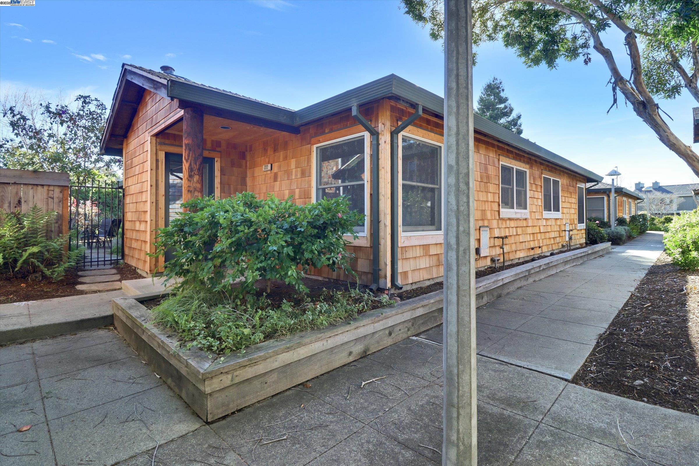 Photo #5: 41082087 Listing: Photo #5