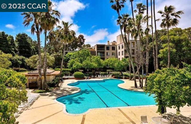 Photo #3: 41082090 Listing 