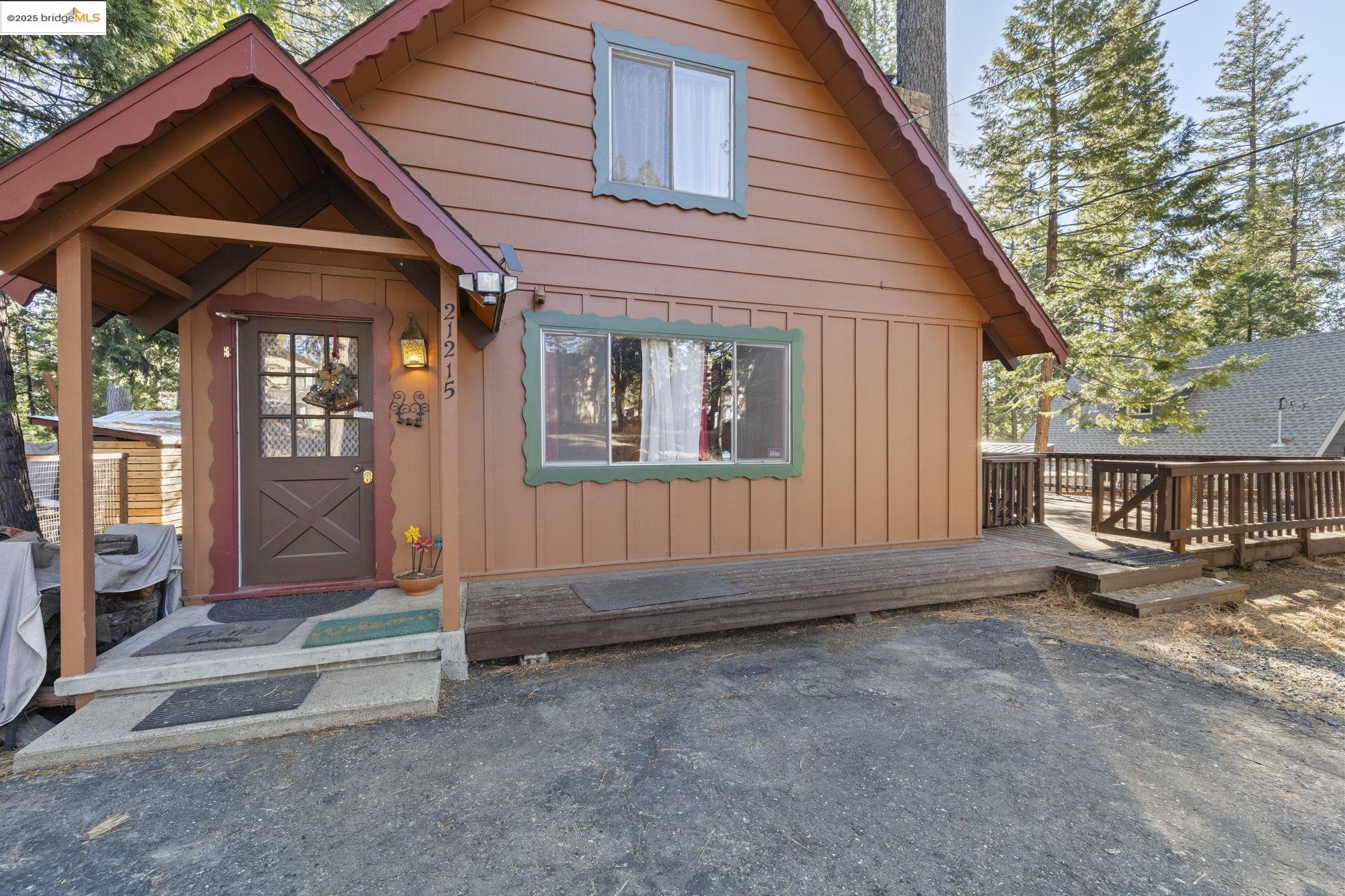 Detail Gallery Image 4 of 30 For 21215 Fools Gold St, Mi Wuk Village,  CA 95346 - 3 Beds | 1/1 Baths