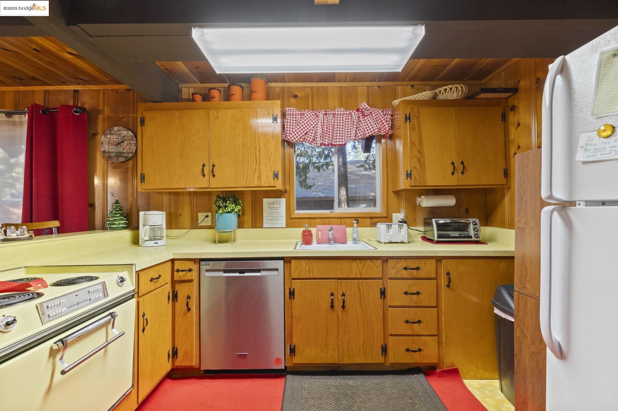 Detail Gallery Image 10 of 30 For 21215 Fools Gold St, Mi Wuk Village,  CA 95346 - 3 Beds | 1/1 Baths