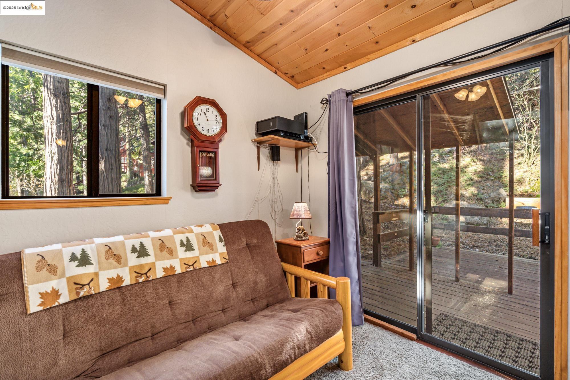 Detail Gallery Image 11 of 36 For 25482 Rebekah Rd, Long Barn,  CA 95335 - 1 Beds | 1 Baths