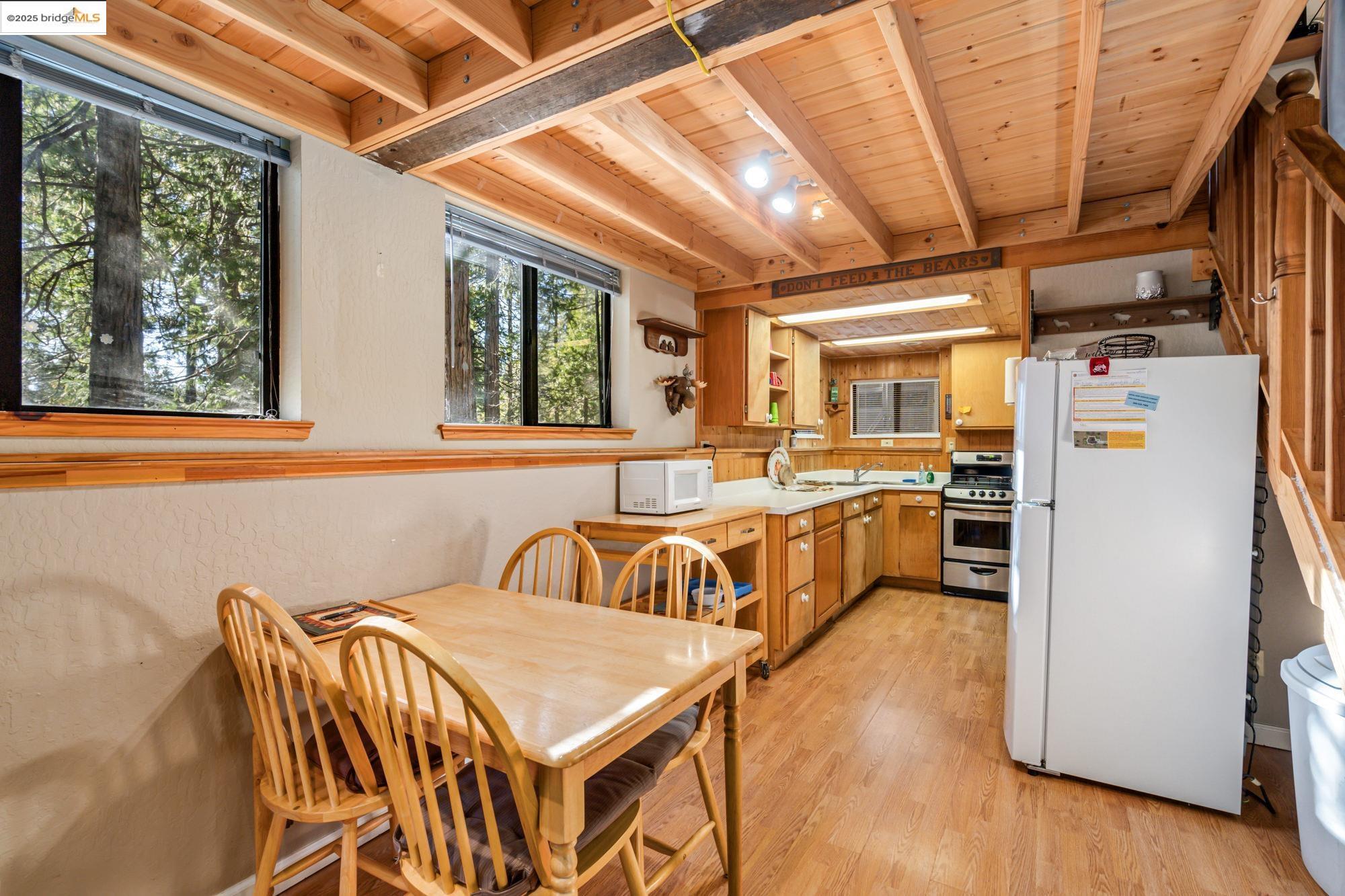 Detail Gallery Image 3 of 36 For 25482 Rebekah Rd, Long Barn,  CA 95335 - 1 Beds | 1 Baths