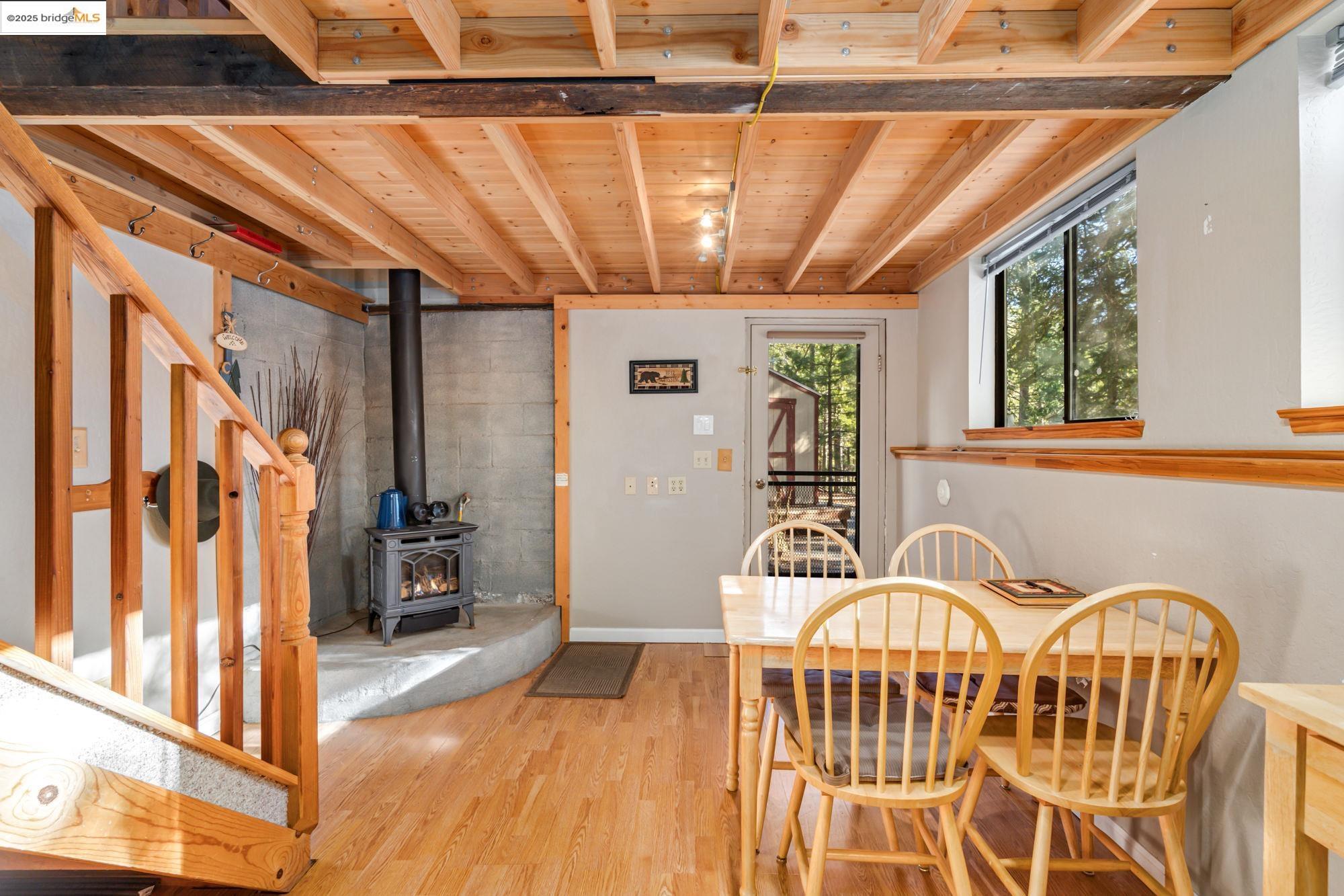 Detail Gallery Image 8 of 36 For 25482 Rebekah Rd, Long Barn,  CA 95335 - 1 Beds | 1 Baths
