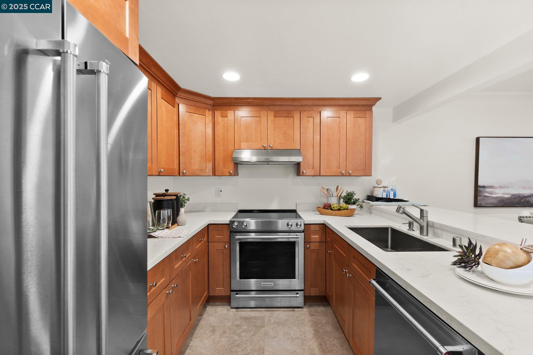 MLS: 41082147 Condo For Sale