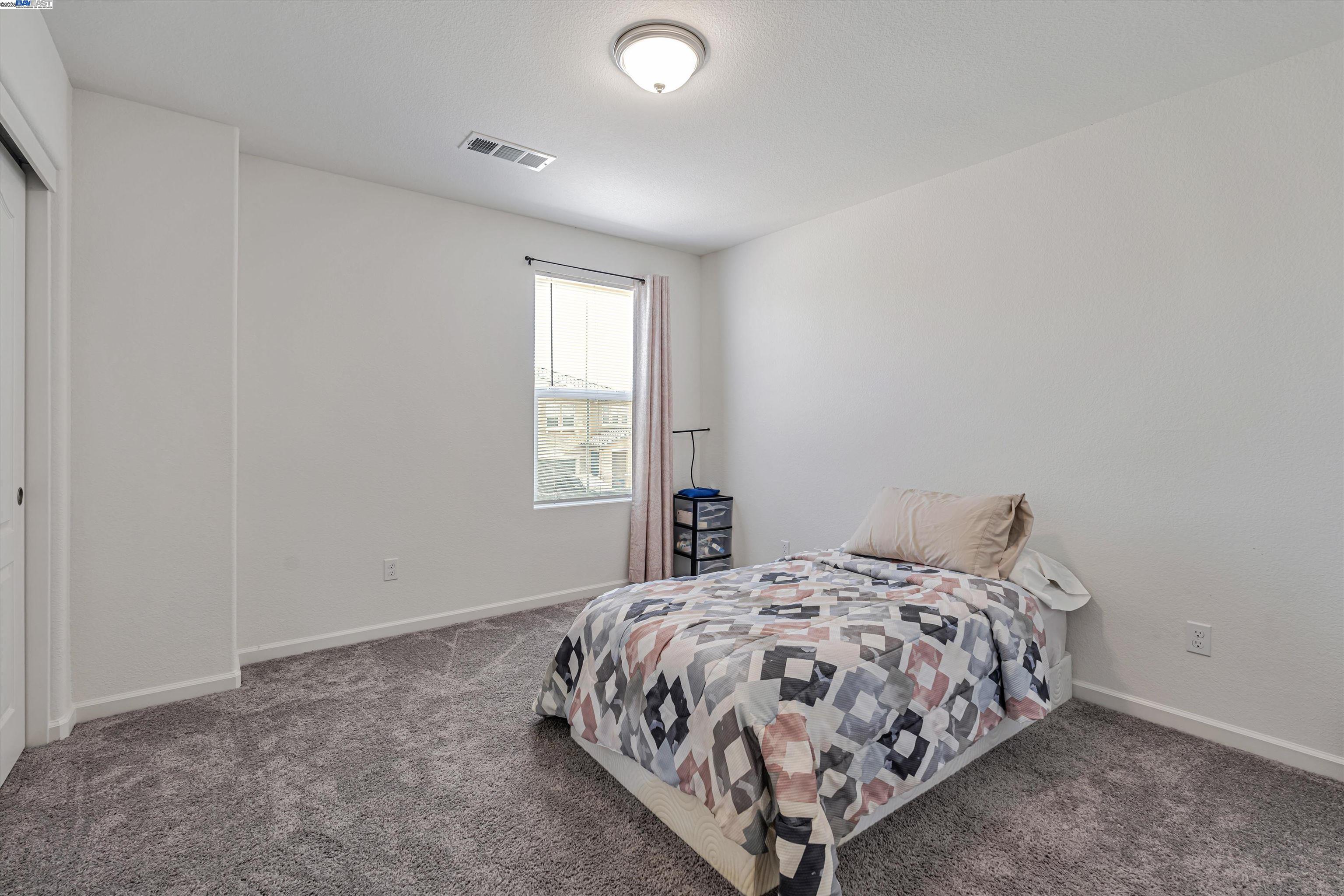 Detail Gallery Image 25 of 45 For 1769 Townsend Ave, Manteca,  CA 95337 - 5 Beds | 3 Baths