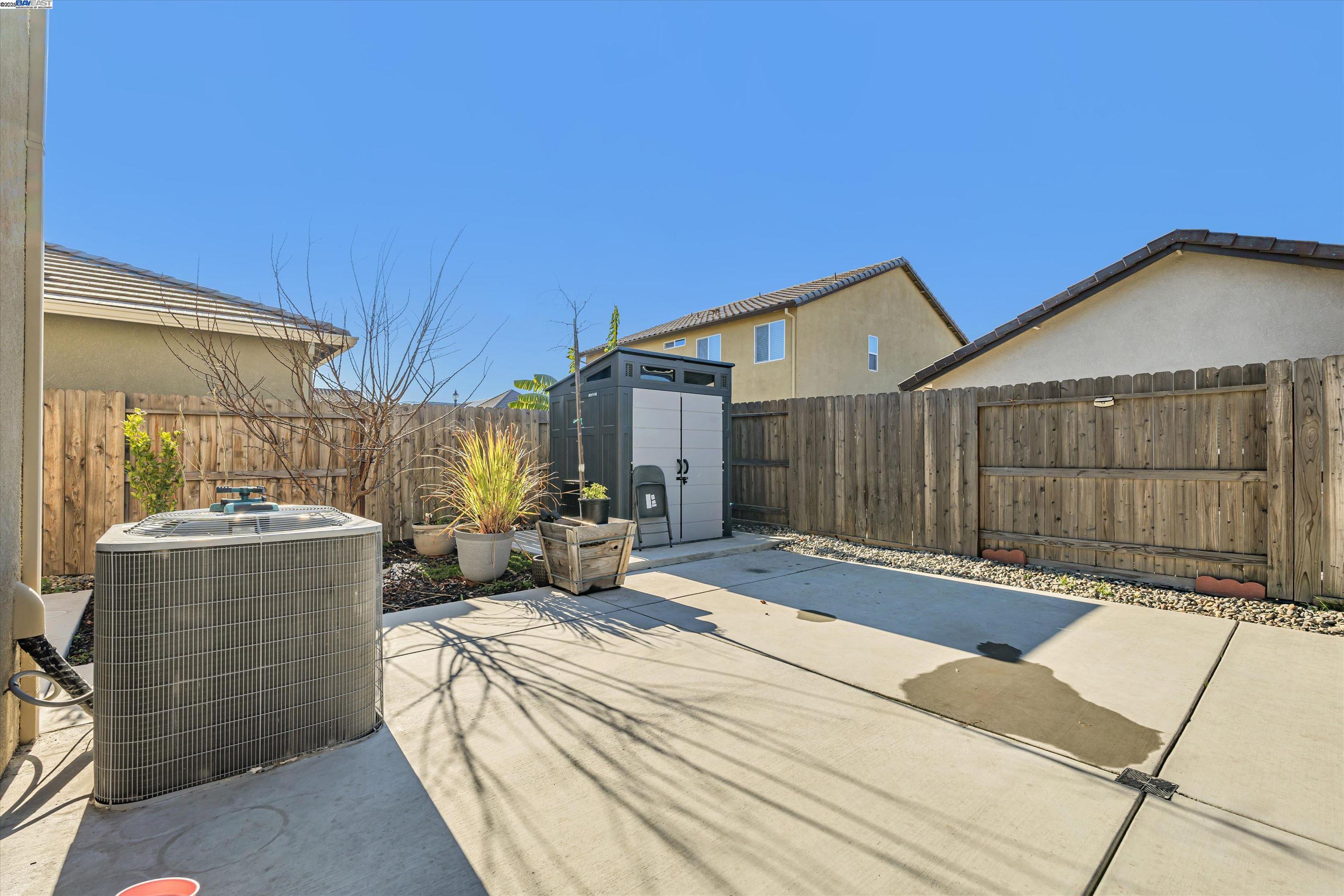 Detail Gallery Image 43 of 45 For 1769 Townsend Ave, Manteca,  CA 95337 - 5 Beds | 3 Baths