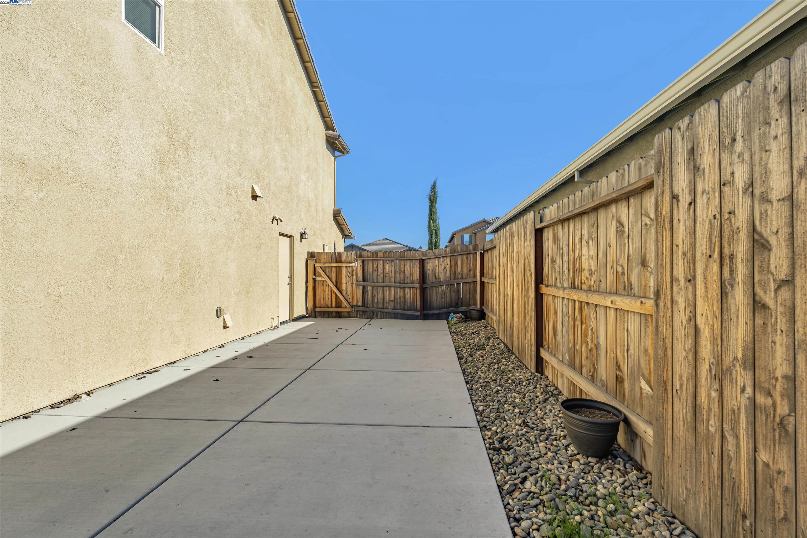 Detail Gallery Image 45 of 45 For 1769 Townsend Ave, Manteca,  CA 95337 - 5 Beds | 3 Baths