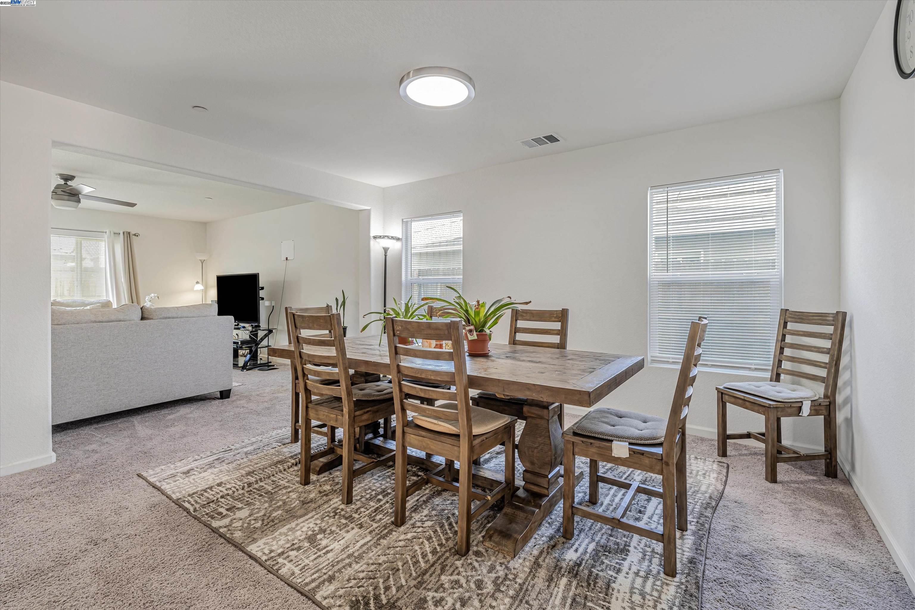 Detail Gallery Image 6 of 45 For 1769 Townsend Ave, Manteca,  CA 95337 - 5 Beds | 3 Baths