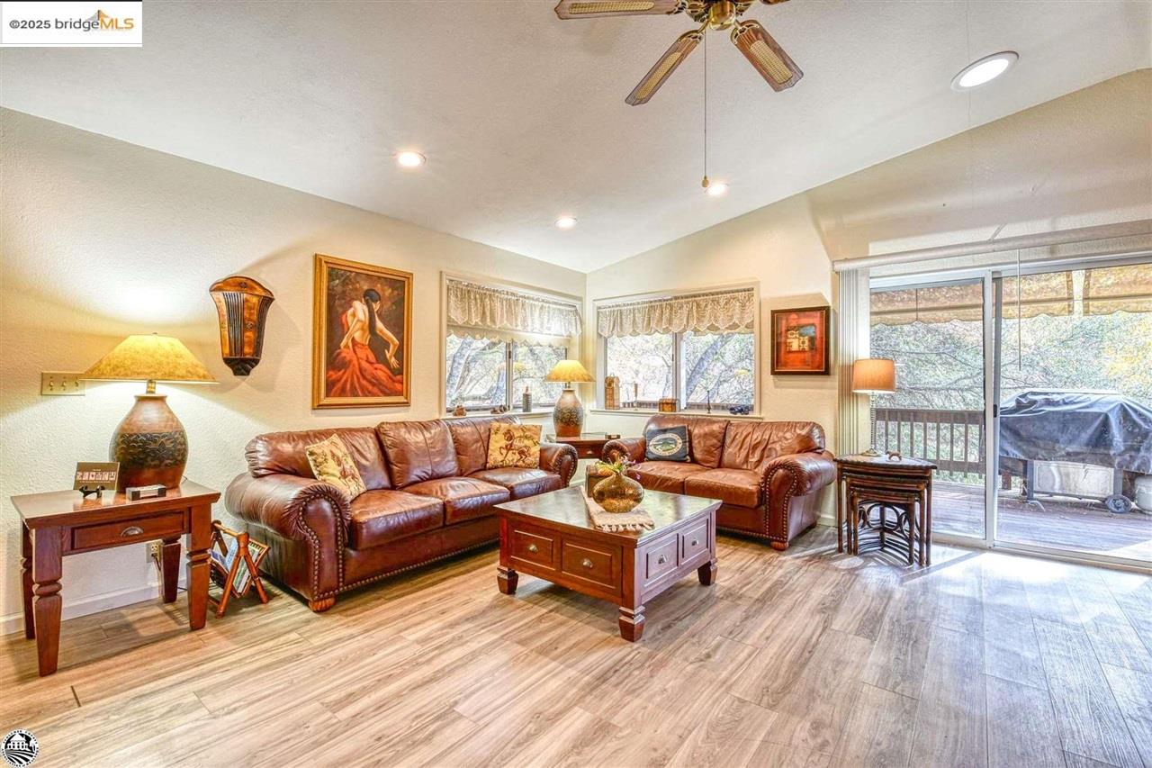 13170 Jackson Mill, Groveland, California 95321, 3 Bedrooms Bedrooms, 5 Rooms Rooms,2 BathroomsBathrooms,Residential,For Sale,13170 Jackson Mill,41082155