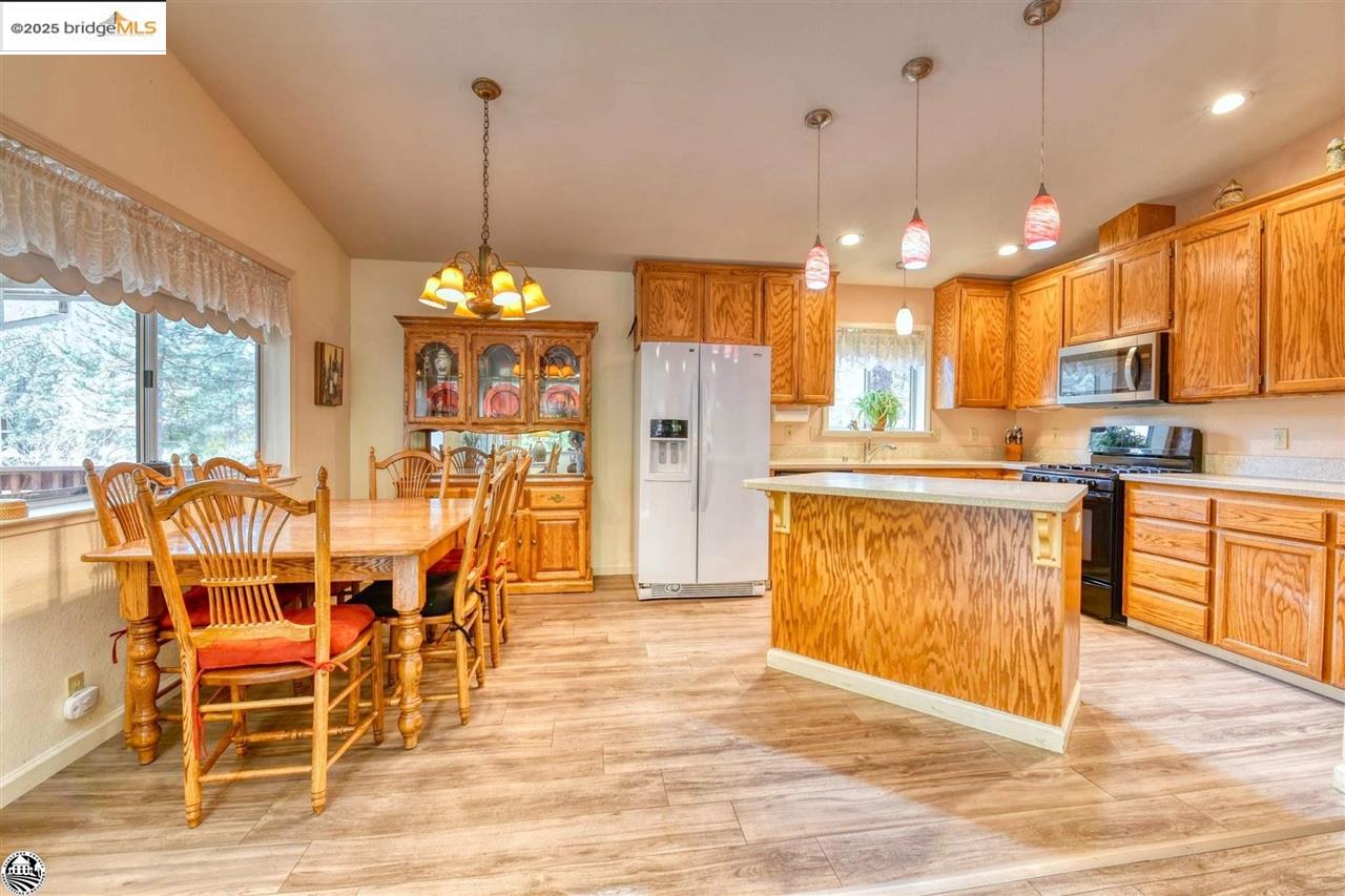 13170 Jackson Mill, Groveland, California 95321, 3 Bedrooms Bedrooms, 5 Rooms Rooms,2 BathroomsBathrooms,Residential,For Sale,13170 Jackson Mill,41082155