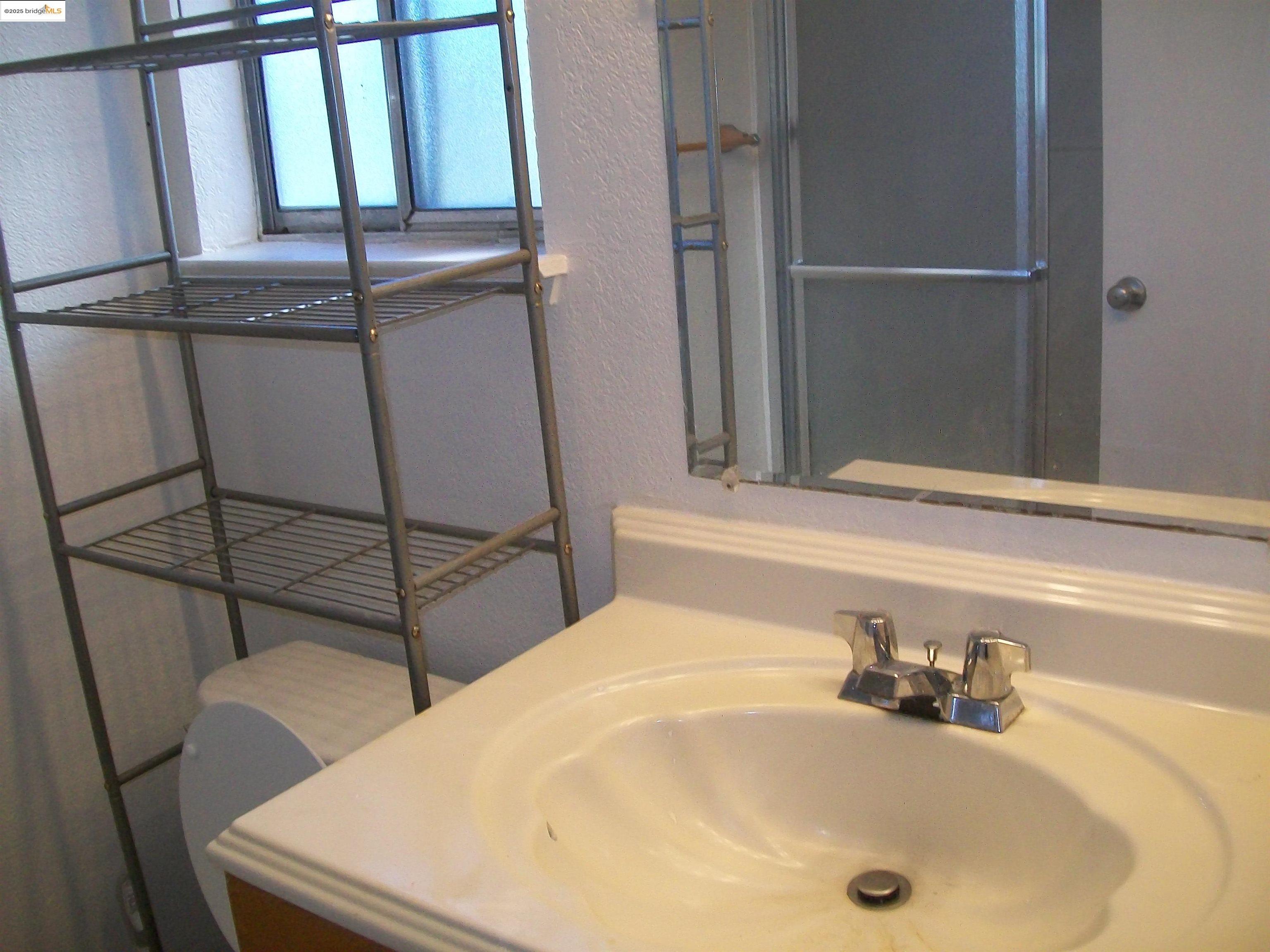 Detail Gallery Image 11 of 21 For Chadwick, Bay Point,  CA 94565 - 2 Beds | 2 Baths
