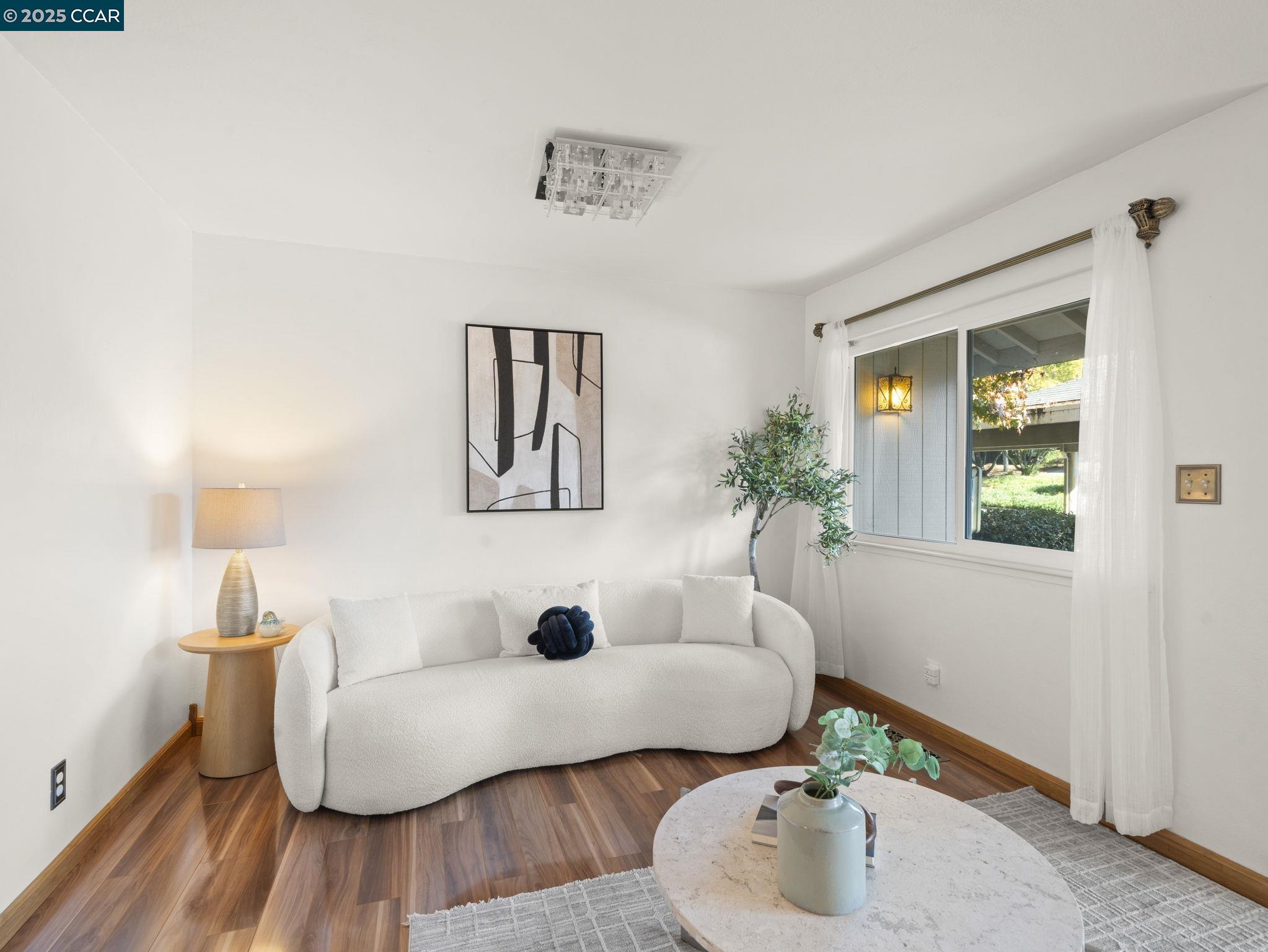 Photo #4: 41082190 Listing 