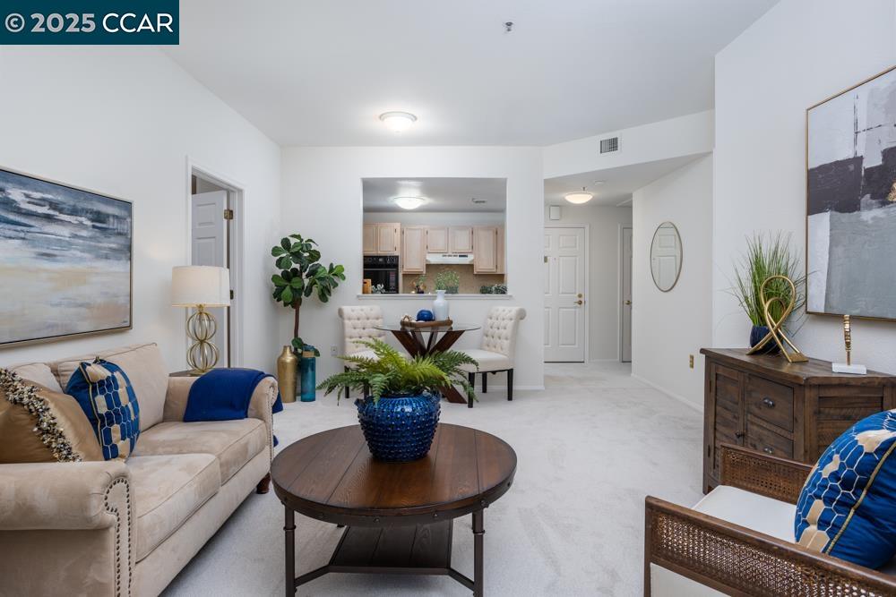 Photo #3: 41082203 Listing 