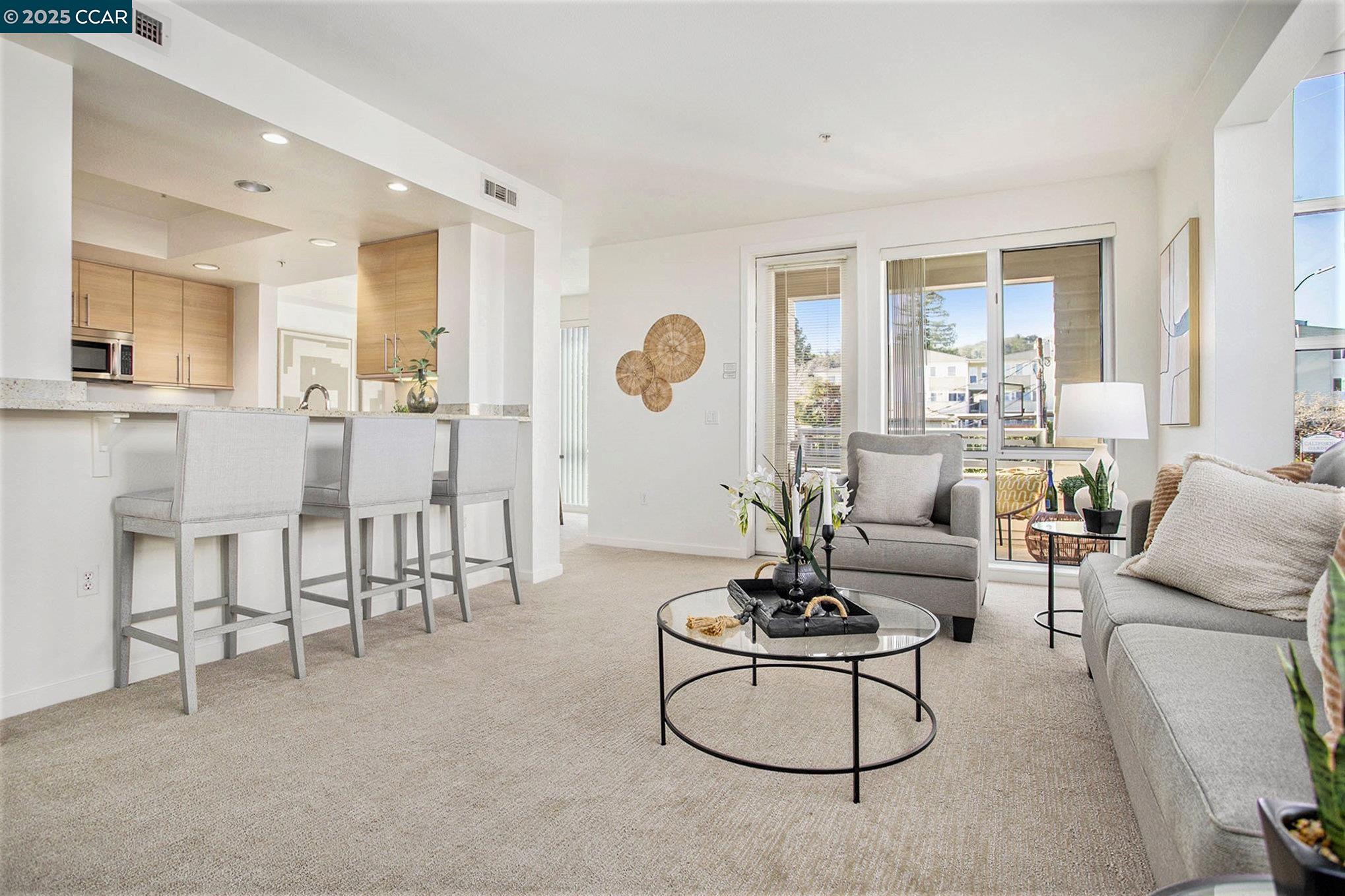 Photo #5: 41082204 Listing 