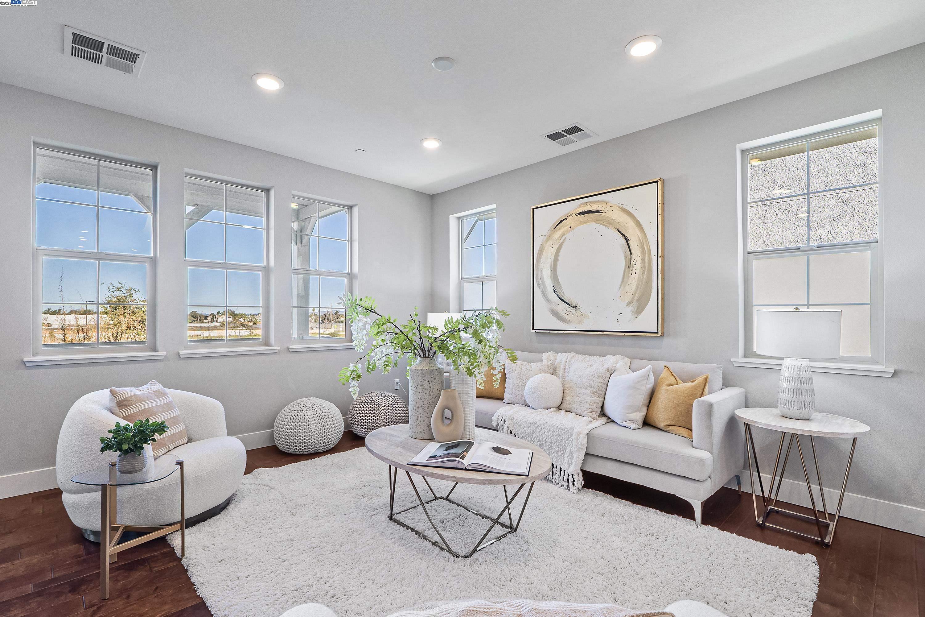 Photo #3: 41082218 Listing 