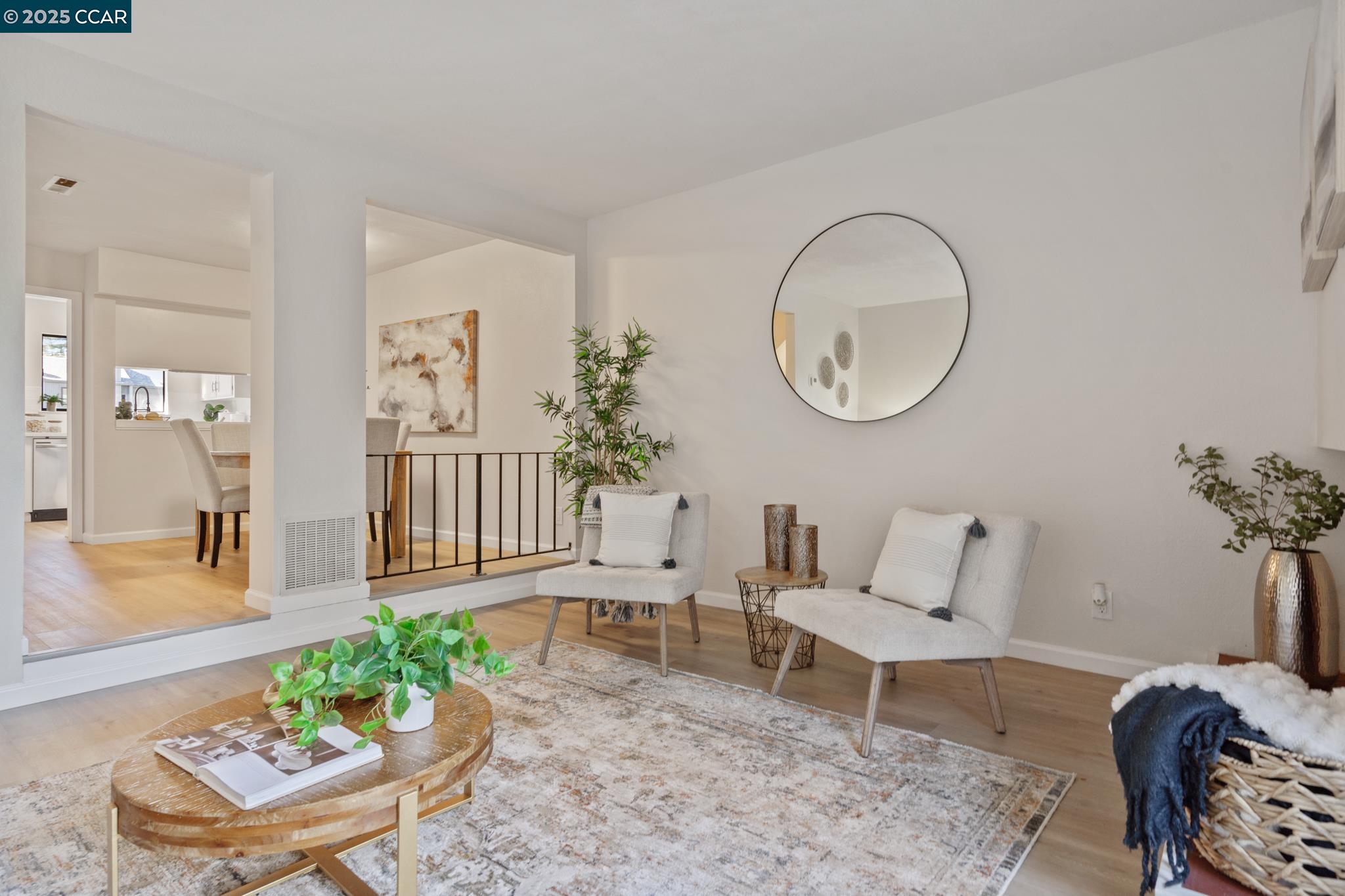Photo #5: 41082222 Listing 