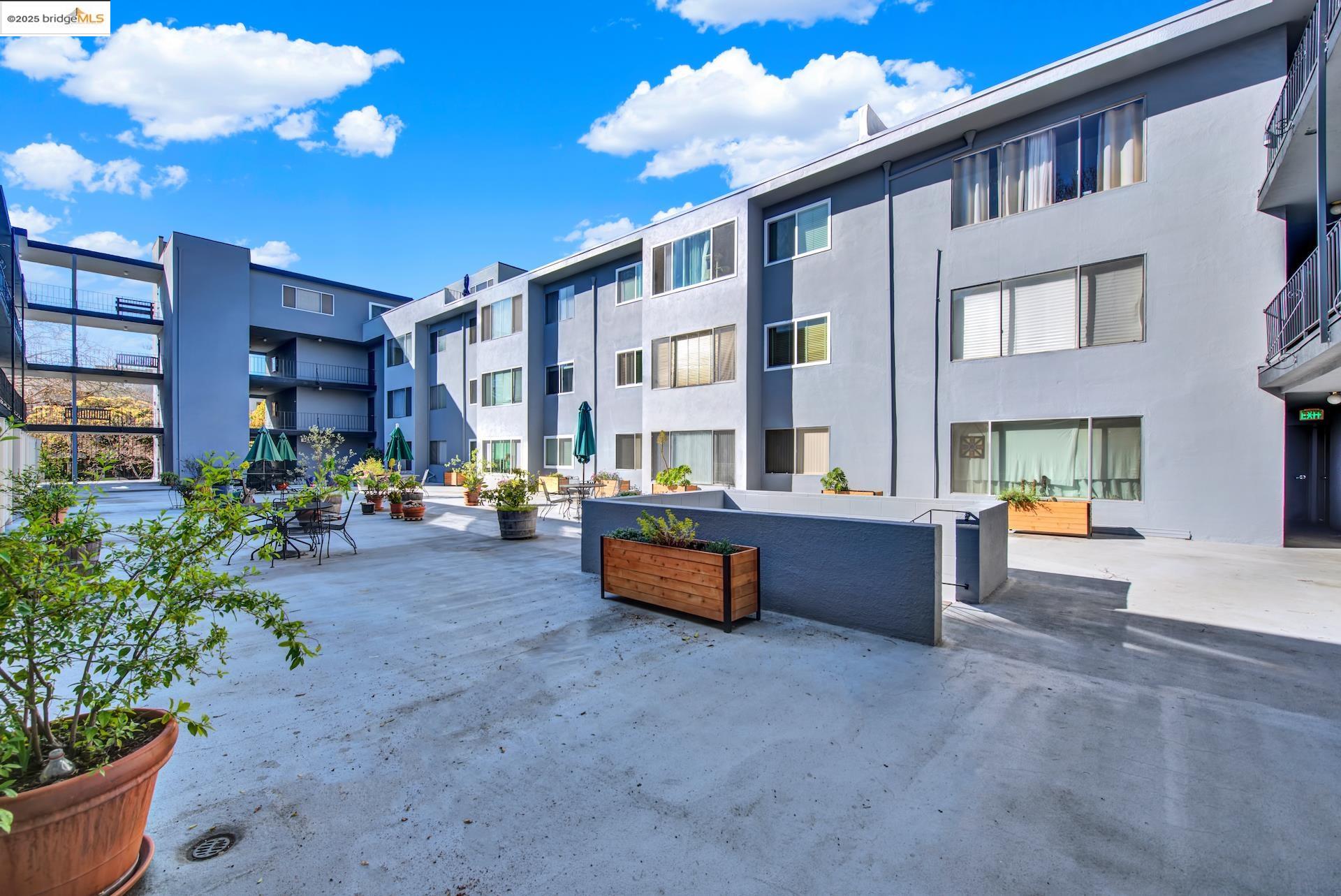 Photo #3: 41082239 Listing 