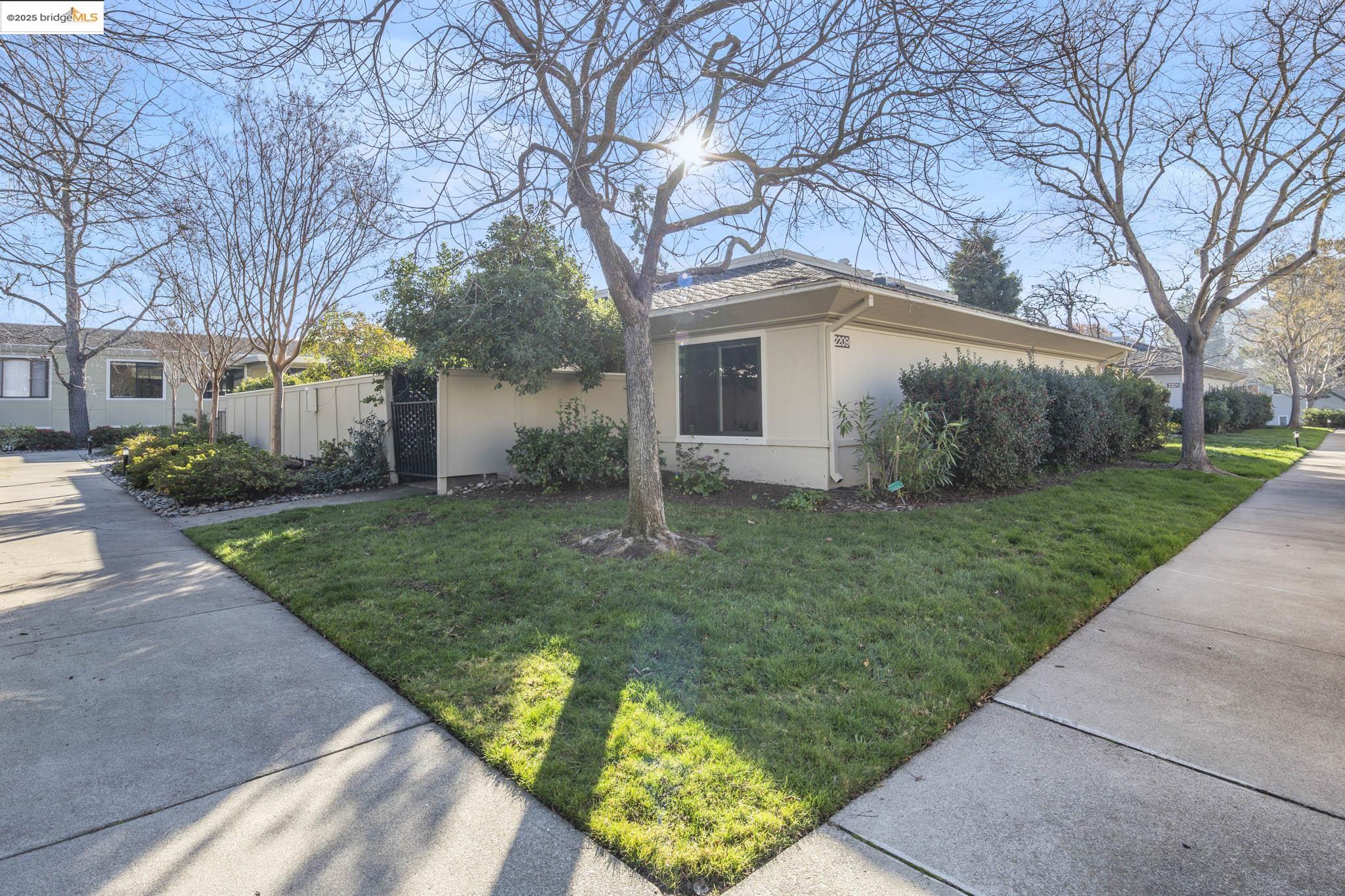 MLS: 41082260 Condo For Sale