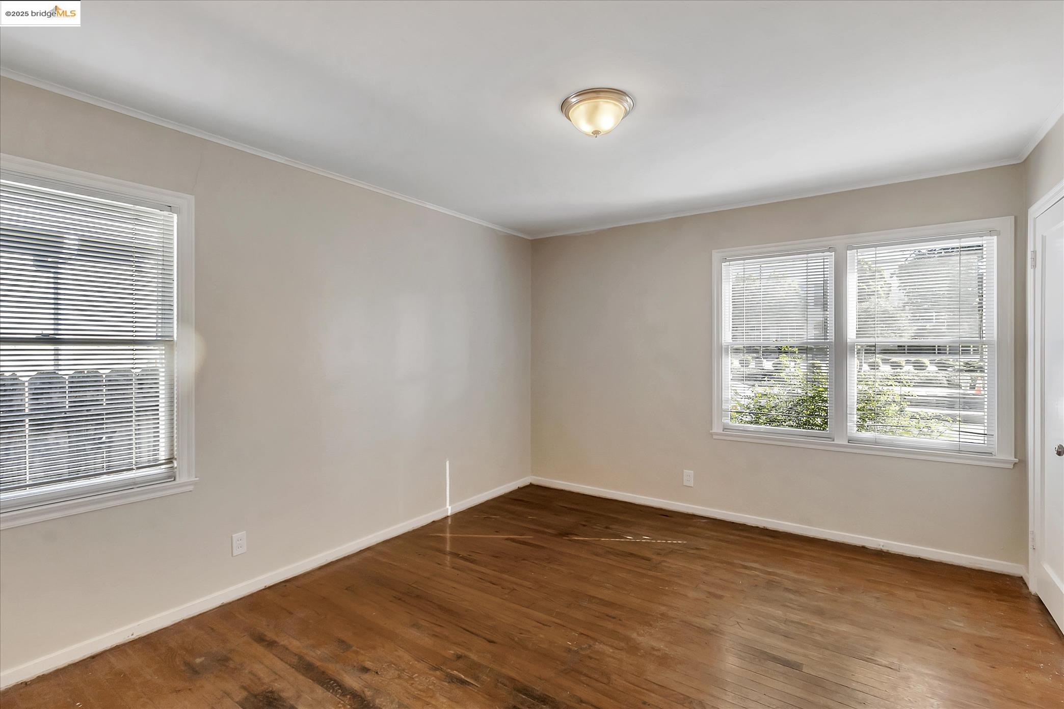 Detail Gallery Image 23 of 33 For 827 Chestnut St, Redwood City,  CA 94063 - 2 Beds | 1 Baths
