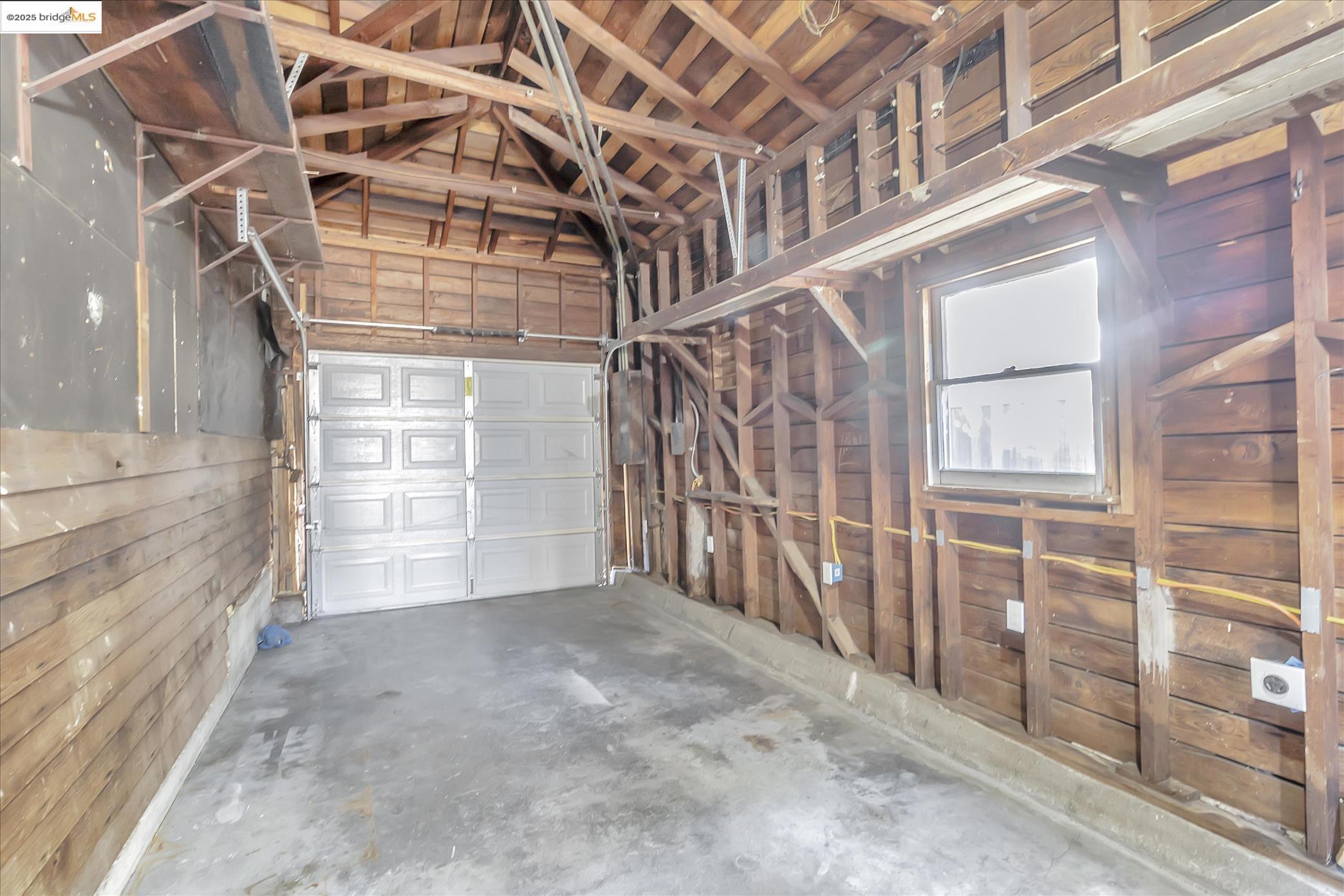 Detail Gallery Image 28 of 33 For 827 Chestnut St, Redwood City,  CA 94063 - 2 Beds | 1 Baths