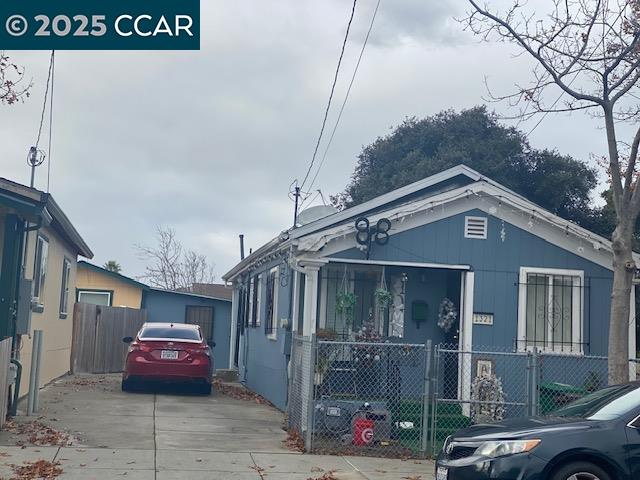 Detail Gallery Image 1 of 1 For 1321 Kelsey St, Richmond,  CA 94801 - 2 Beds | 1 Baths