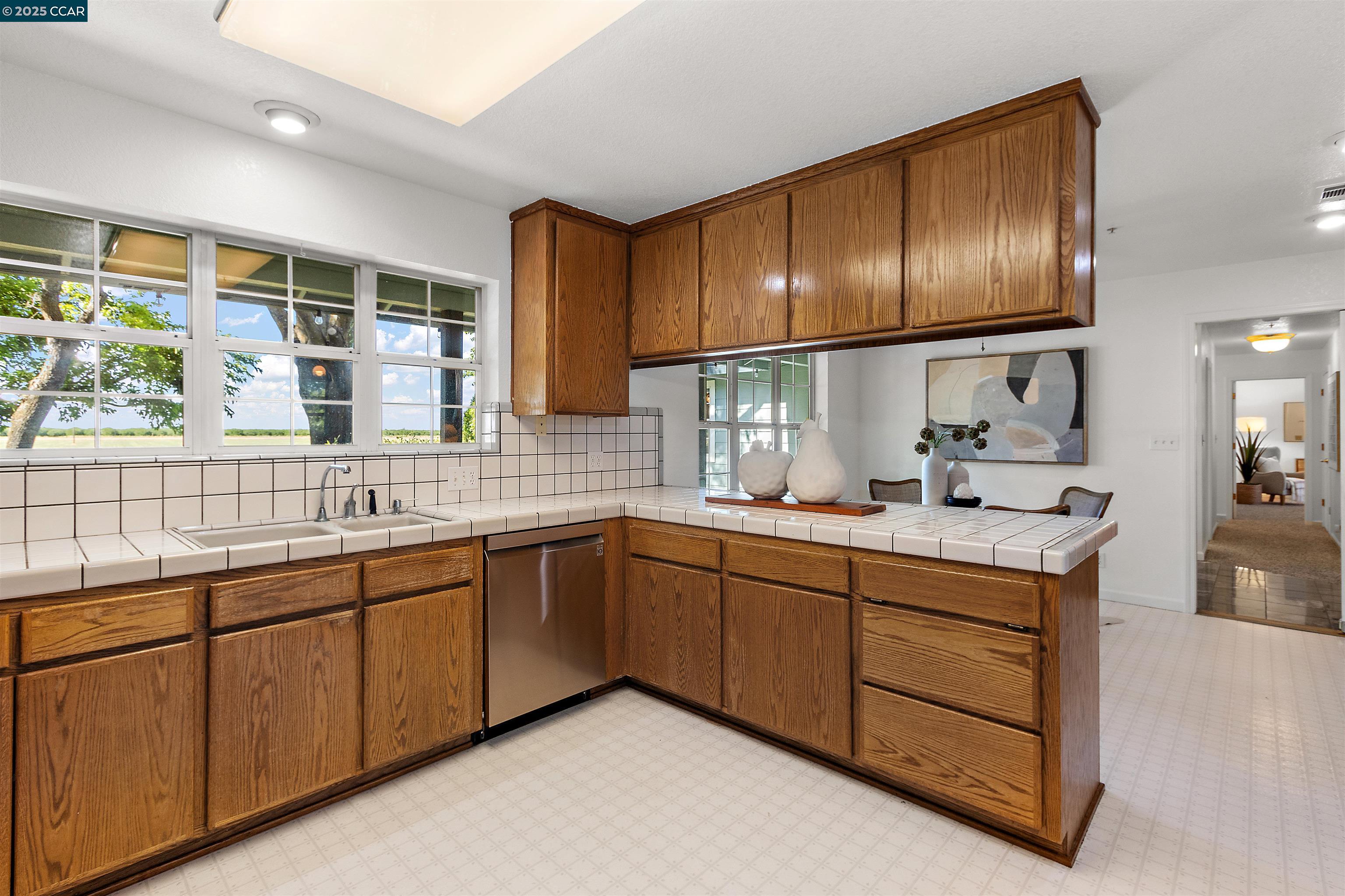 Detail Gallery Image 21 of 60 For 5435 Box R Ranch Rd, Vacaville,  CA 95687 - 4 Beds | 2/2 Baths