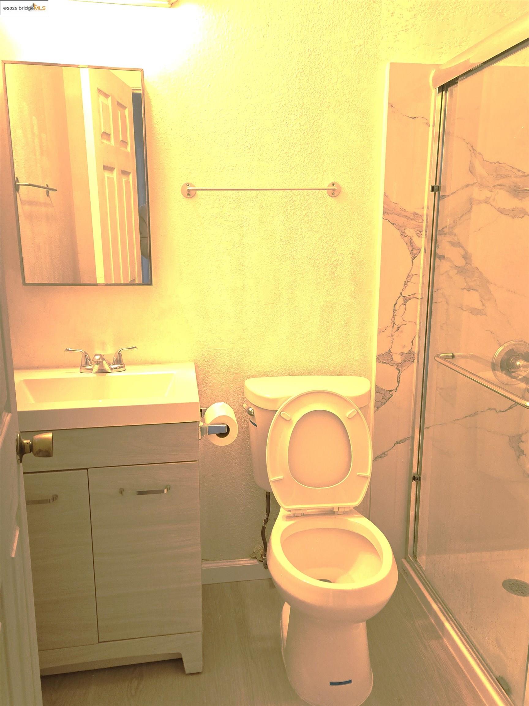 Photo #6: 41082318 Listing: Photo #6