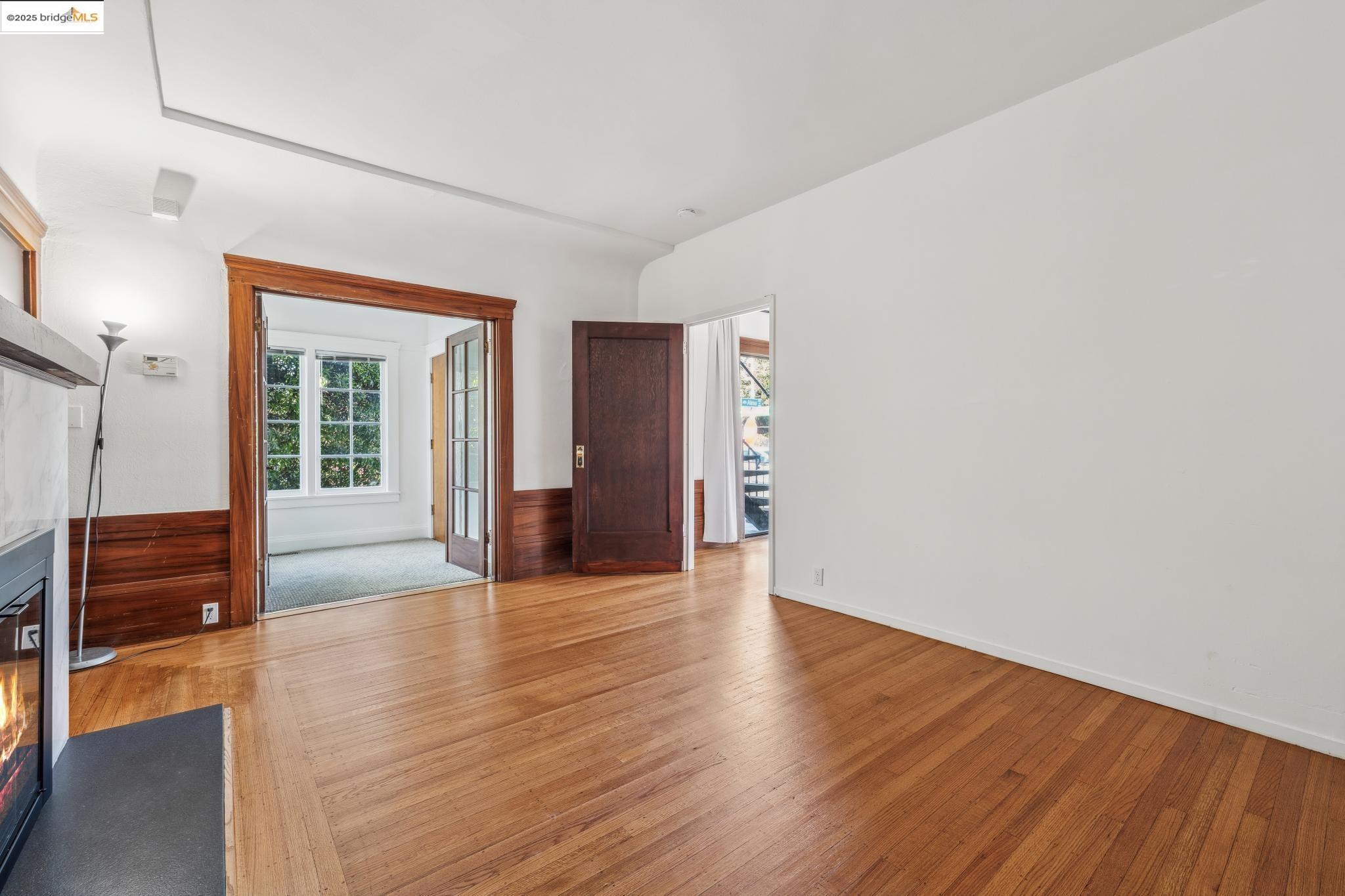 Detail Gallery Image 17 of 41 For 1001 Macarthur Blvd, Oakland,  CA 94610 - – Beds | – Baths