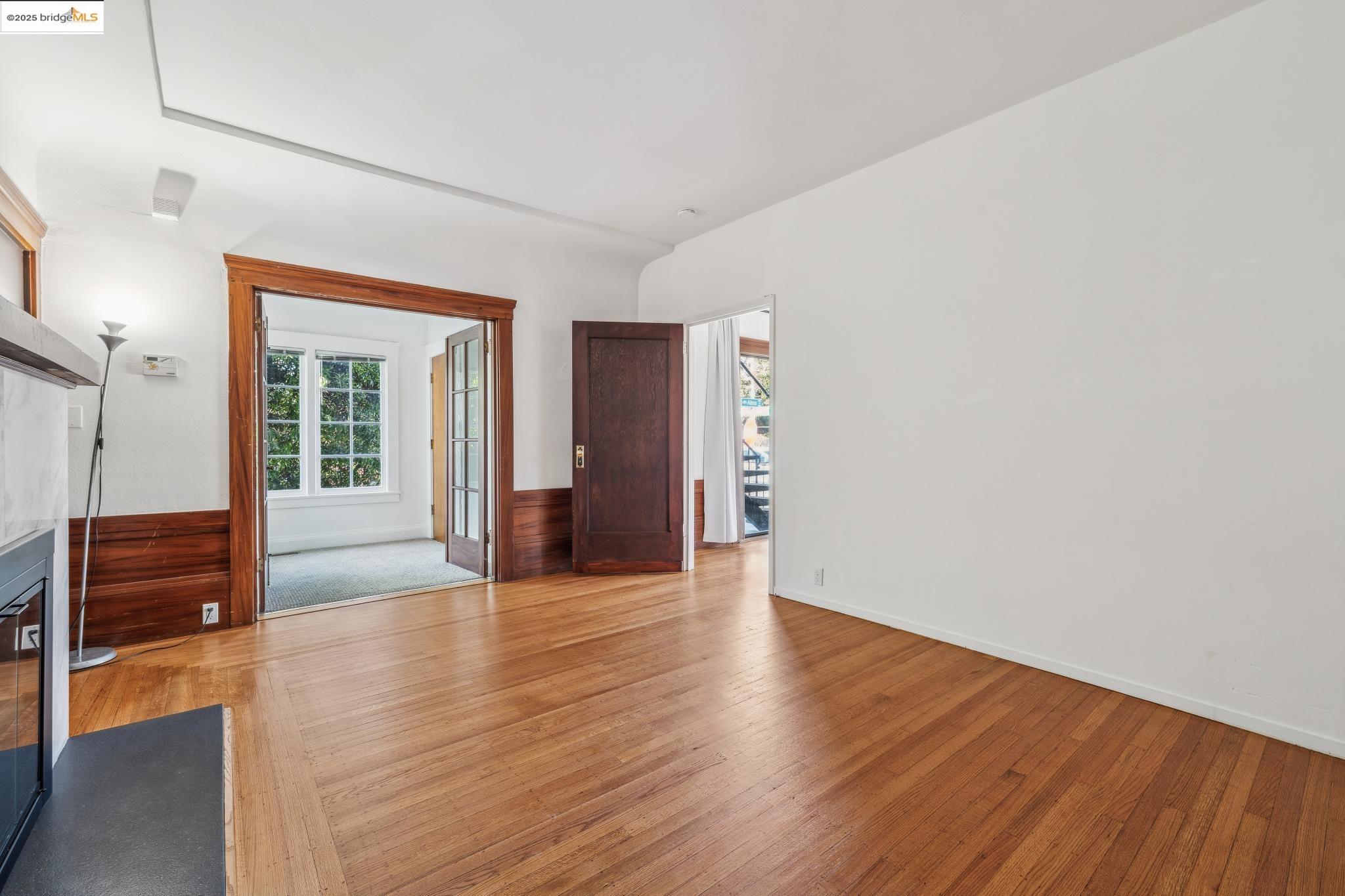 Detail Gallery Image 18 of 41 For 1001 Macarthur Blvd, Oakland,  CA 94610 - – Beds | – Baths