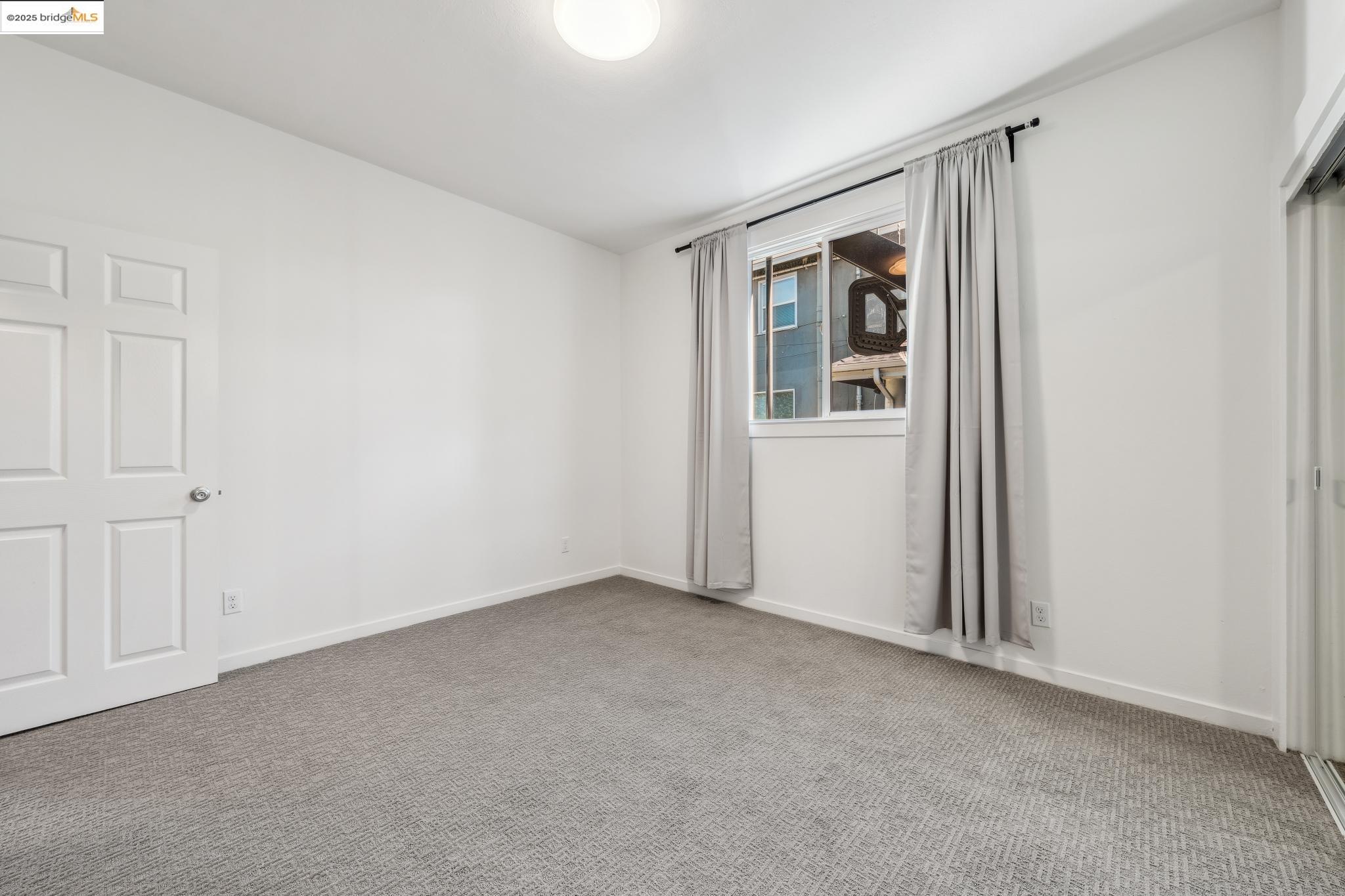 Detail Gallery Image 28 of 41 For 1001 Macarthur Blvd, Oakland,  CA 94610 - – Beds | – Baths