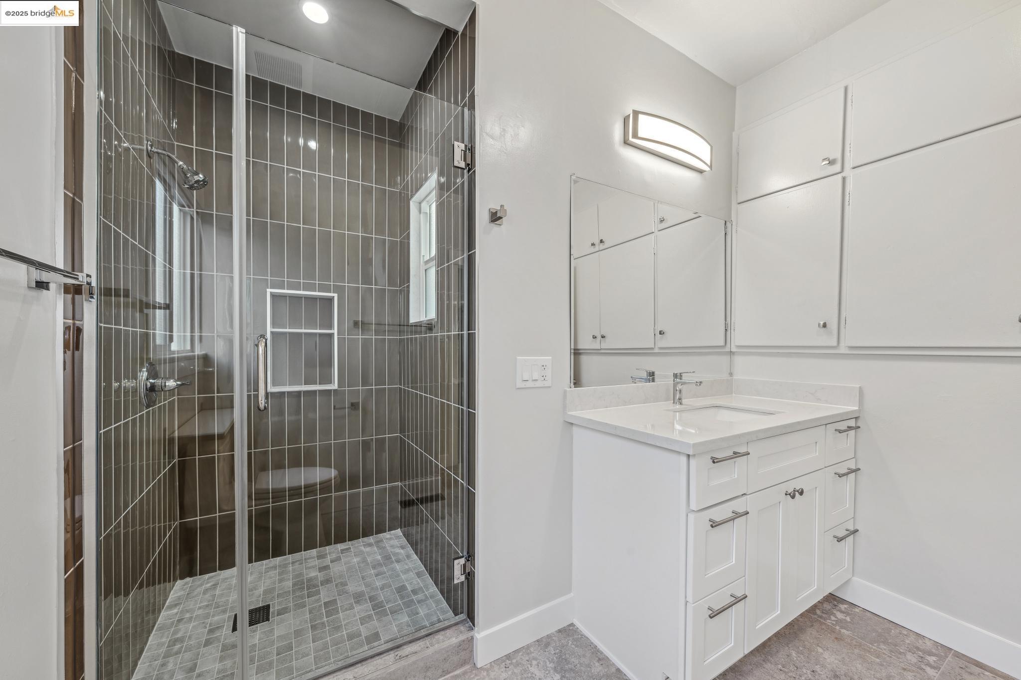Detail Gallery Image 31 of 41 For 1001 Macarthur Blvd, Oakland,  CA 94610 - – Beds | – Baths